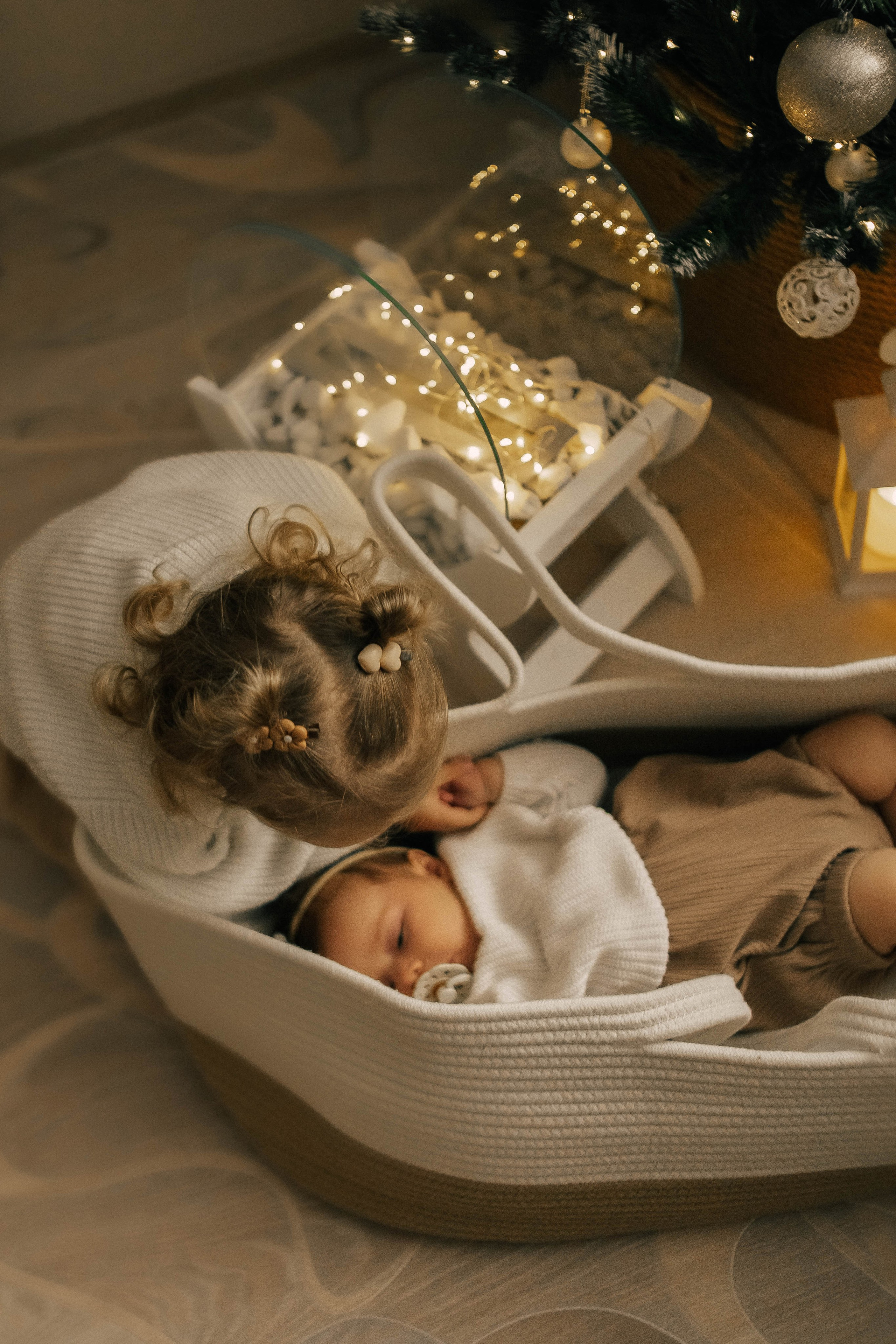 Анастасия, Андрей, Ариша и Анюта. Главная