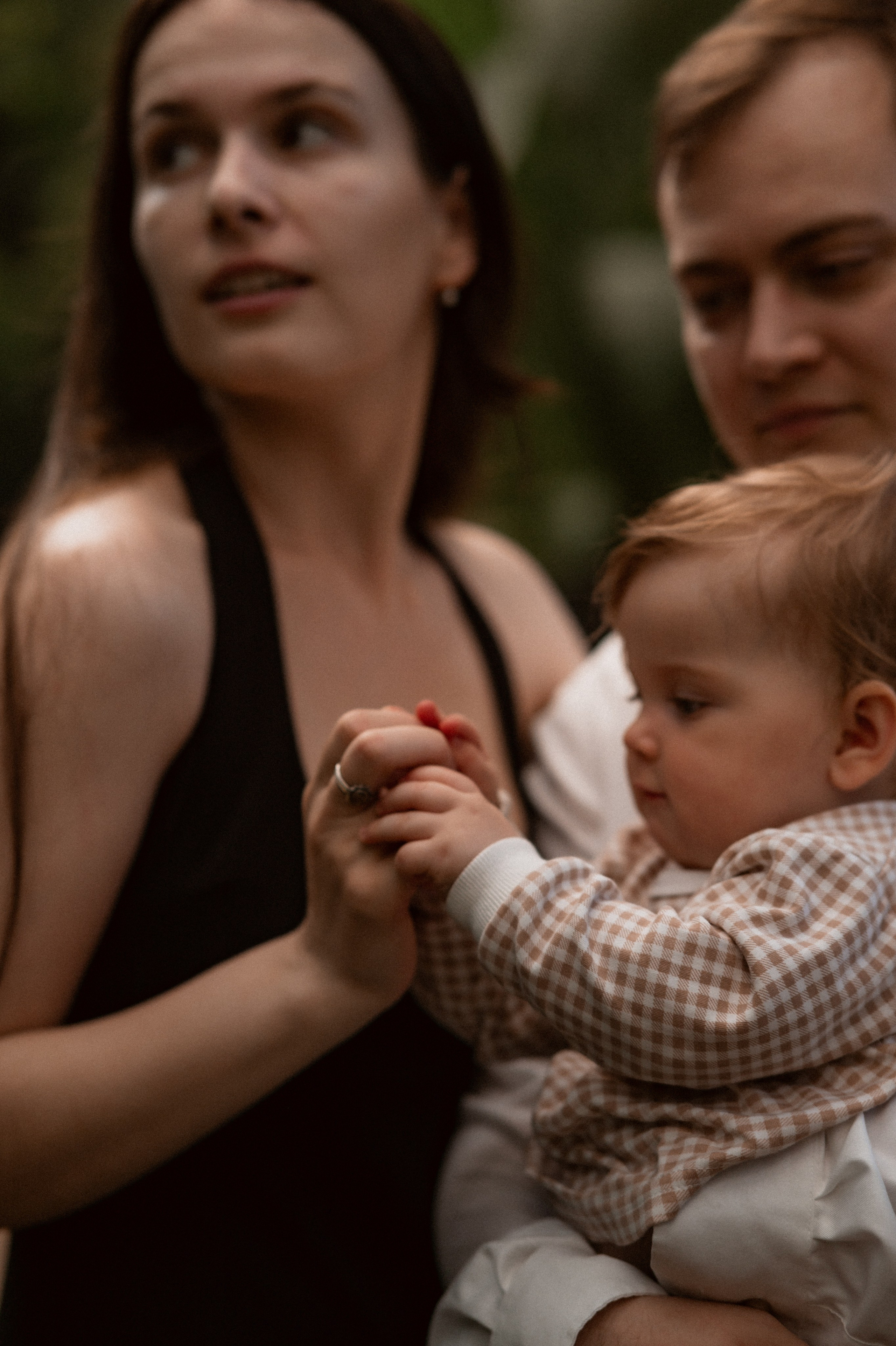 Илья, Ирина и Ева в Оранжерее. Семейный и свадебный lifestyle-фотограф в Москве Мария Петрова