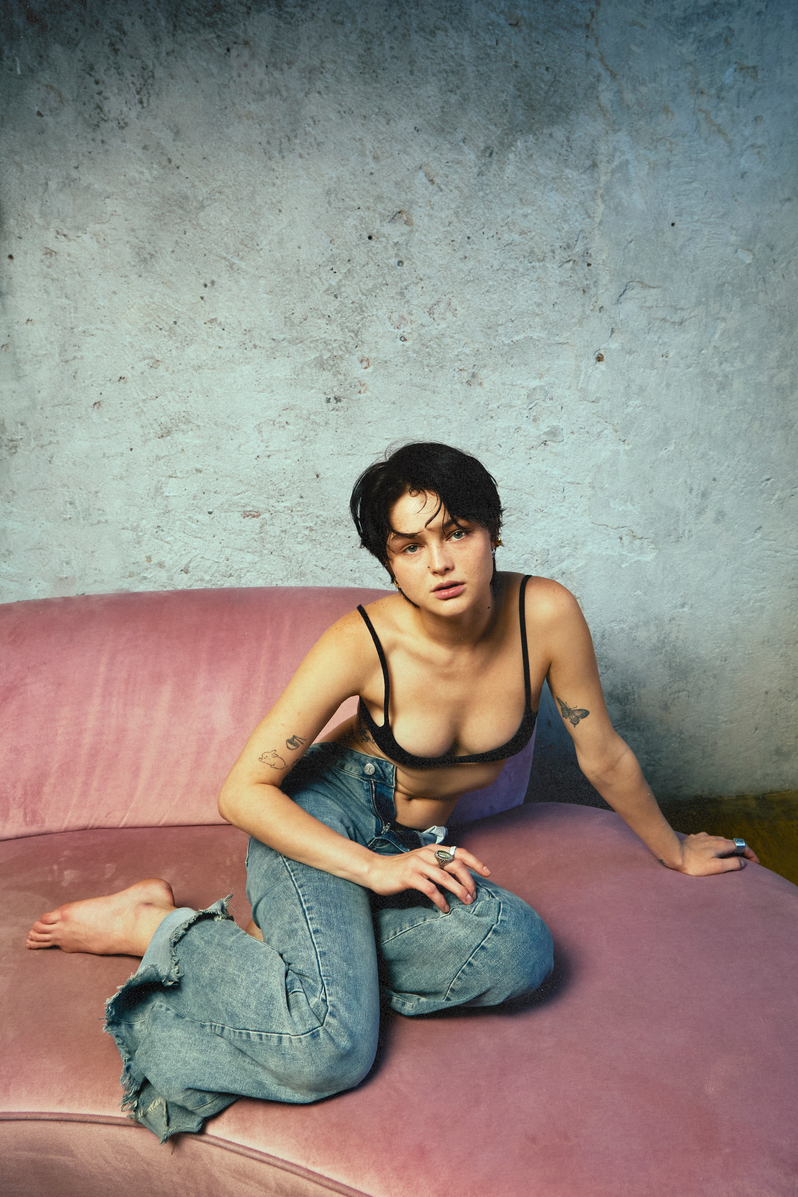 Alan (lumpenmen). Arina Kharakhashian