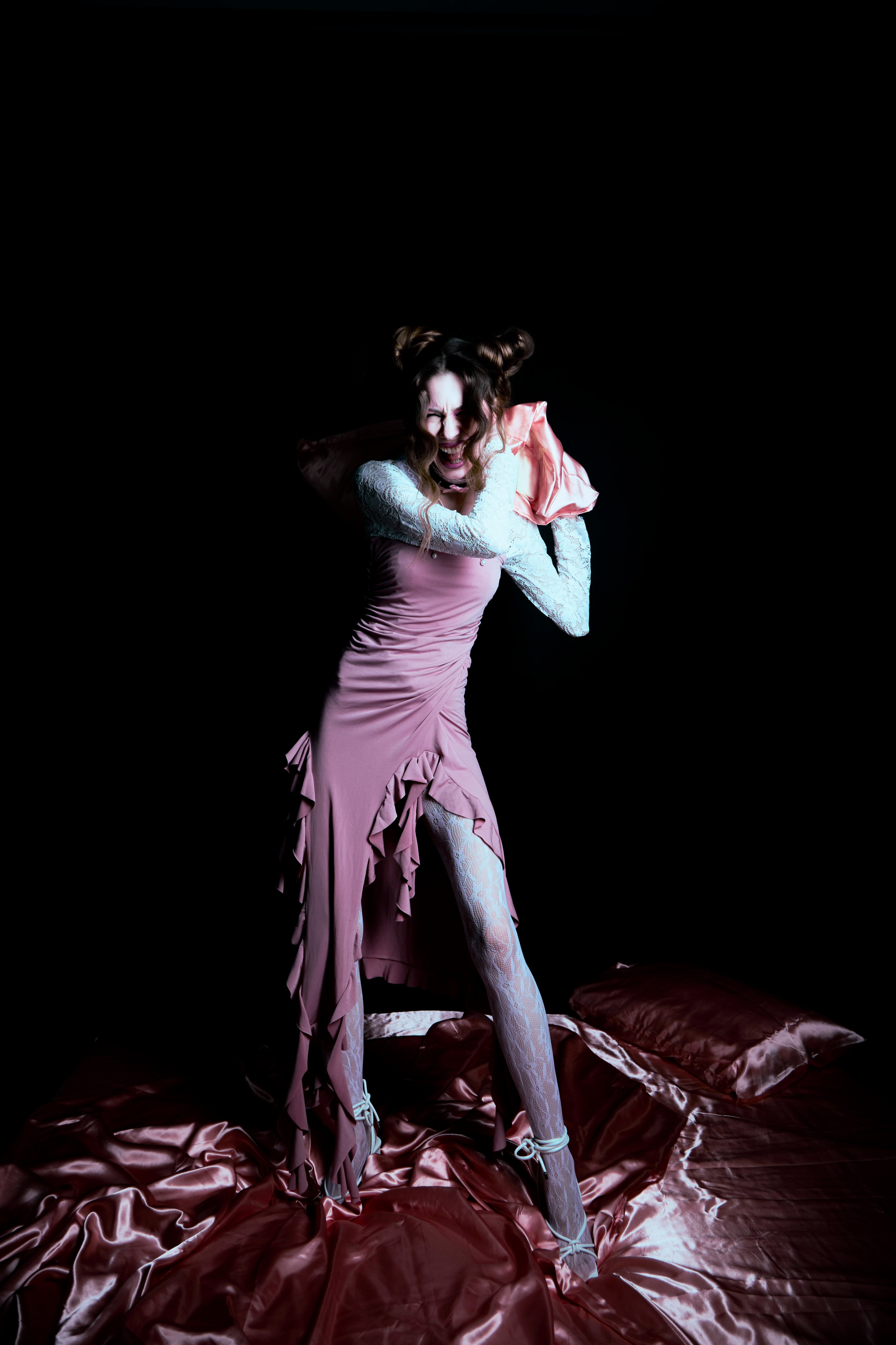 Pink Bed. Arina Kharakhashian