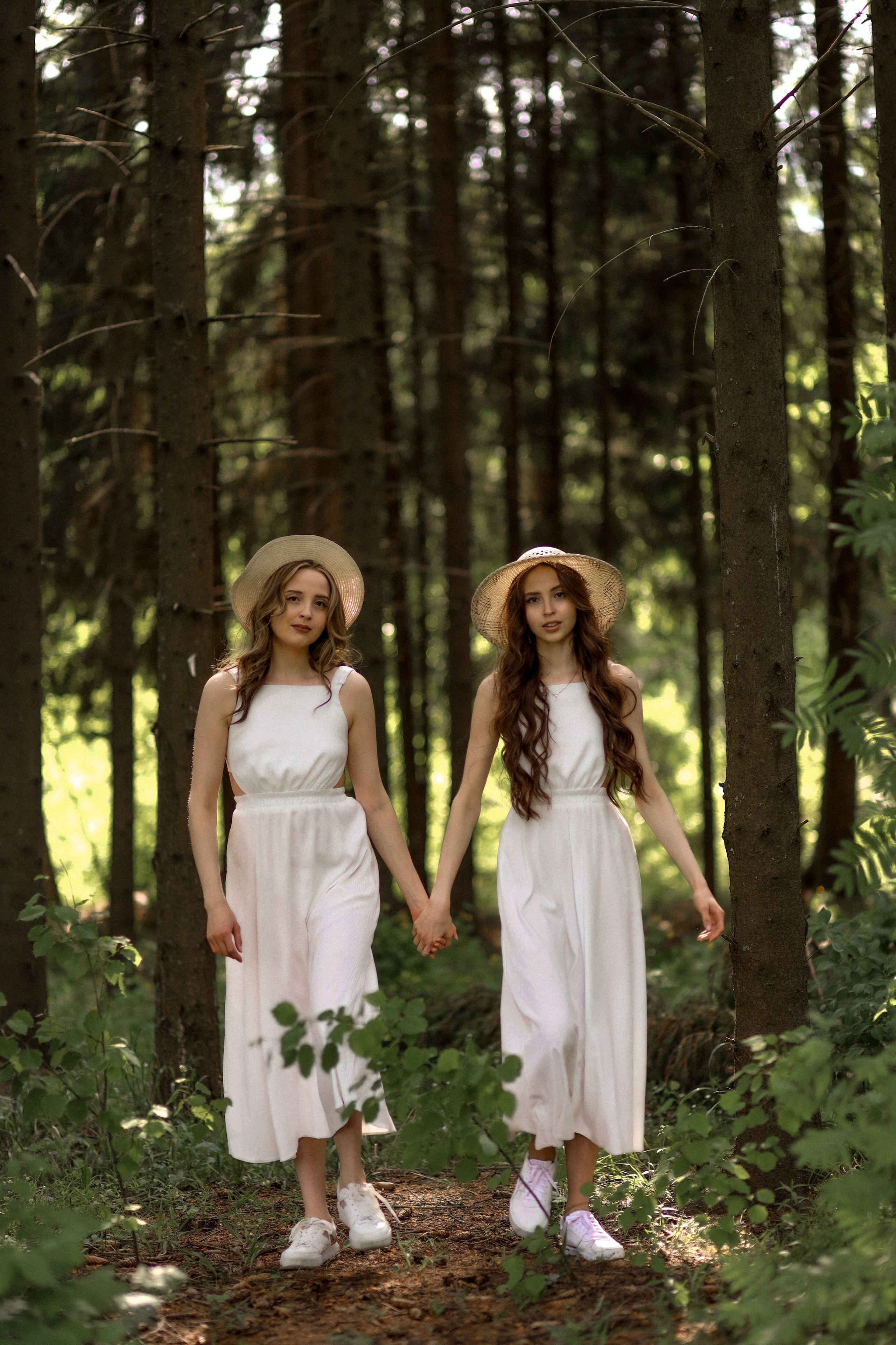 Sisters. Kharchenkotatianaweddingphoto