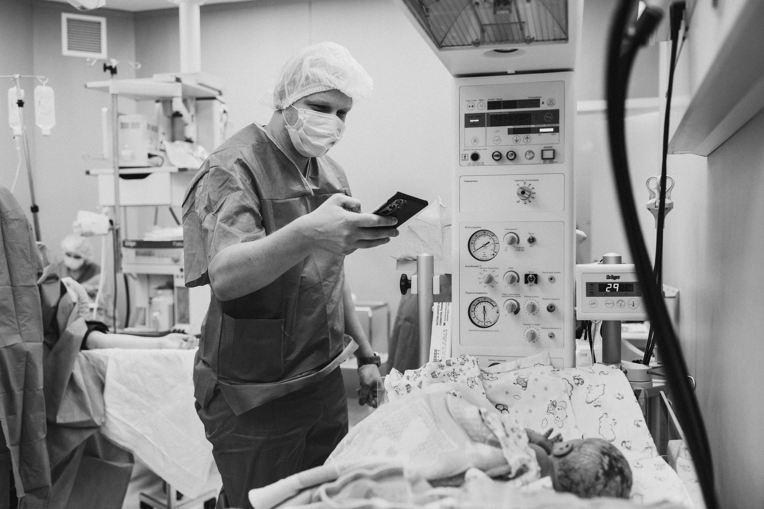 Фотограф на роды в Москве. Фотограф новорожденных в Москве Кристина Левит