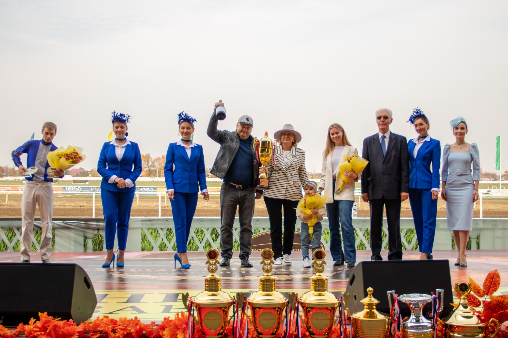 Закрытие скакового сезона на Краснодарском ипподроме. Репортажный, промышленный и маркетплейс-фотограф Дмитрий Чернат
