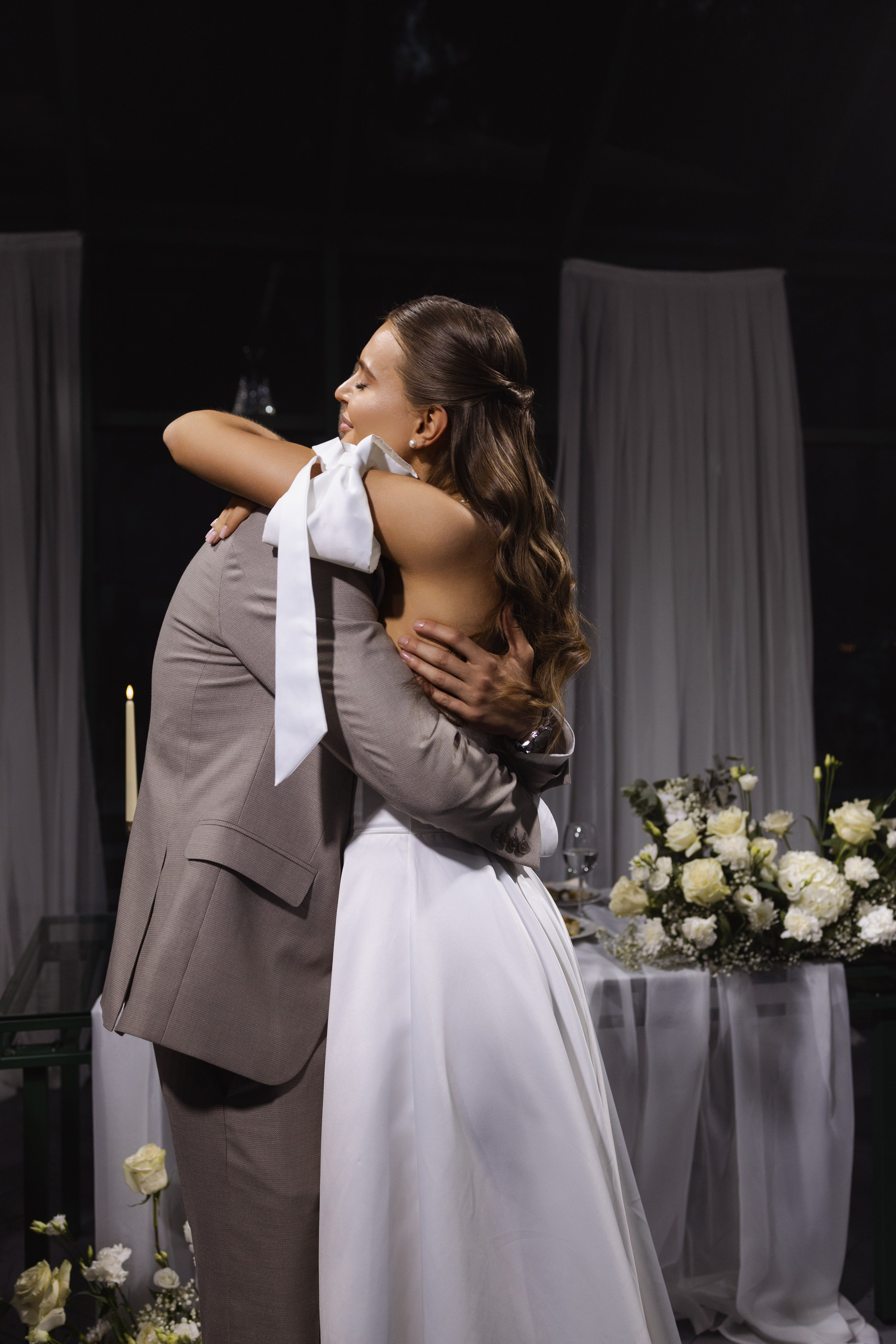 «как же тебя я люблю, сквозь ветер и дым сигарет!». Свадебный и портретный фотограф в Москве Анастасия Тихомирова