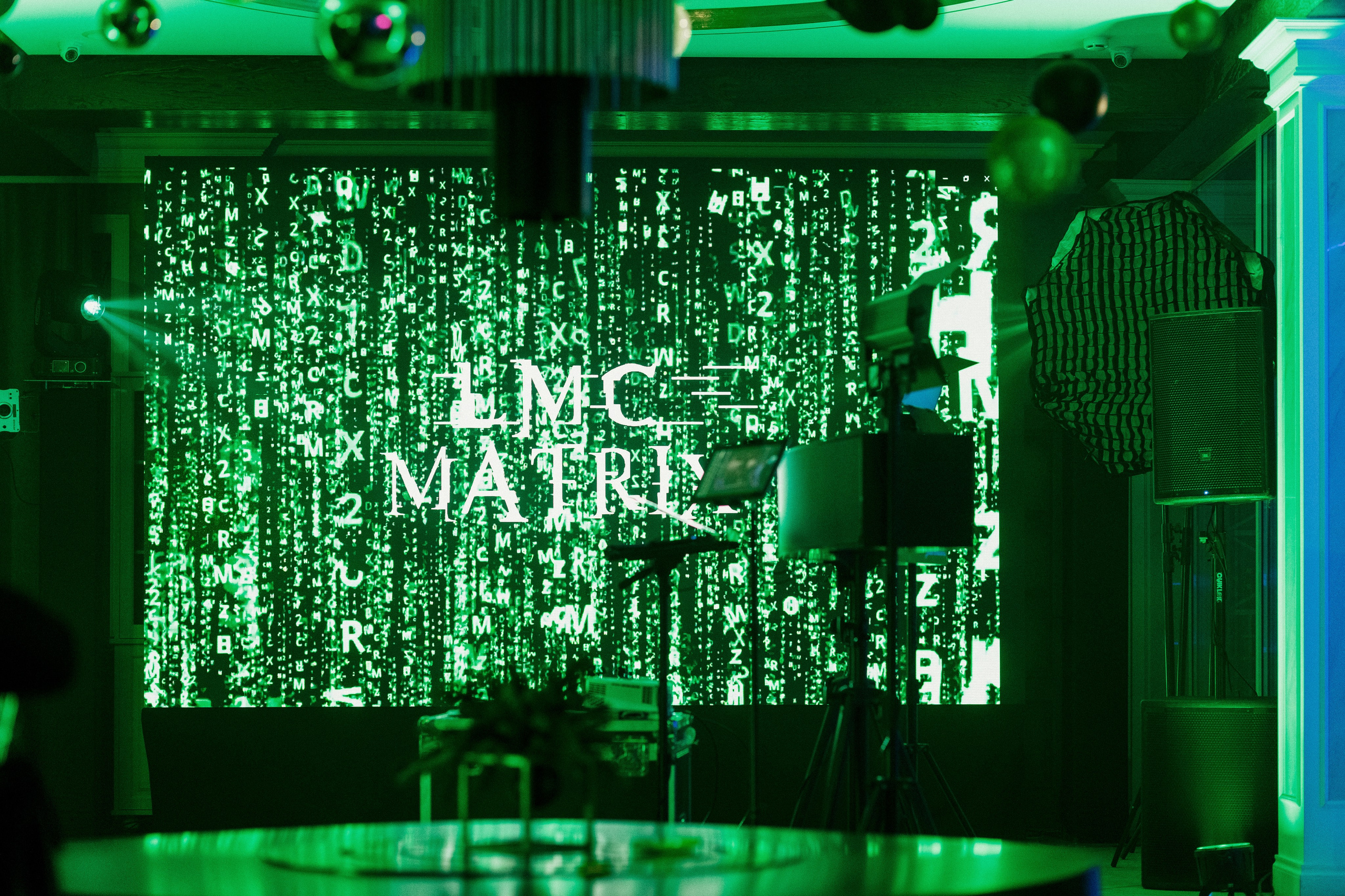 Вечеринка LMC: Атмосфера Матрицы в ресторане Голден Хорс в Таганроге. Свадебный и семейный фотограф в Таганроге Бакарюк Антон