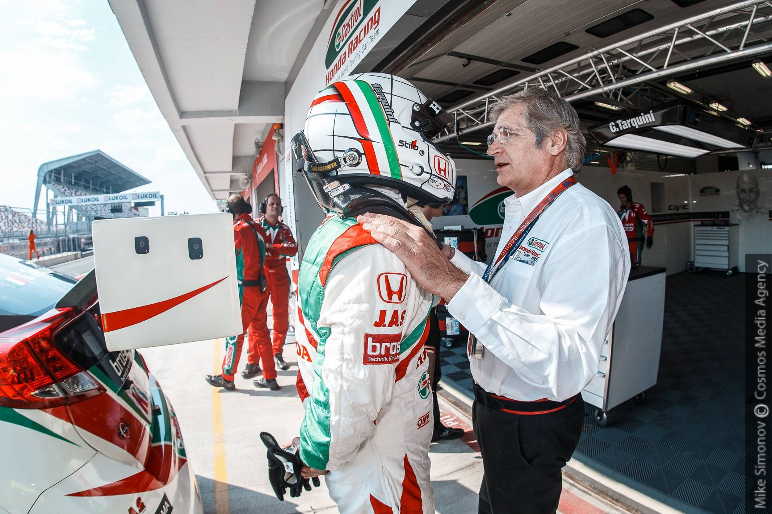 Репортажный фотограф в Москве Майк Симонов