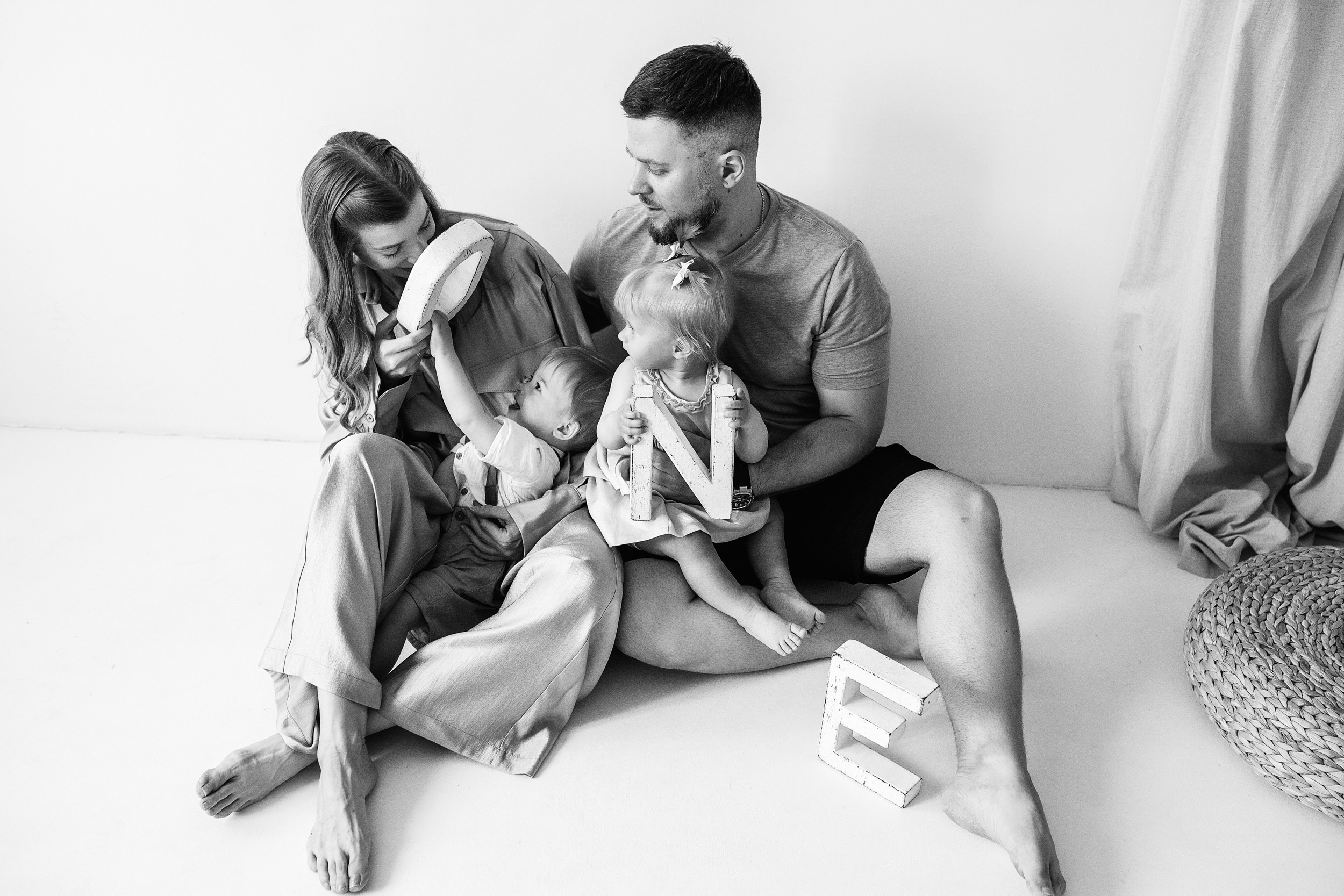 ВАРЯ и ИЛЬЯ 1 год. Фотограф новорожденных Оксана Полевская