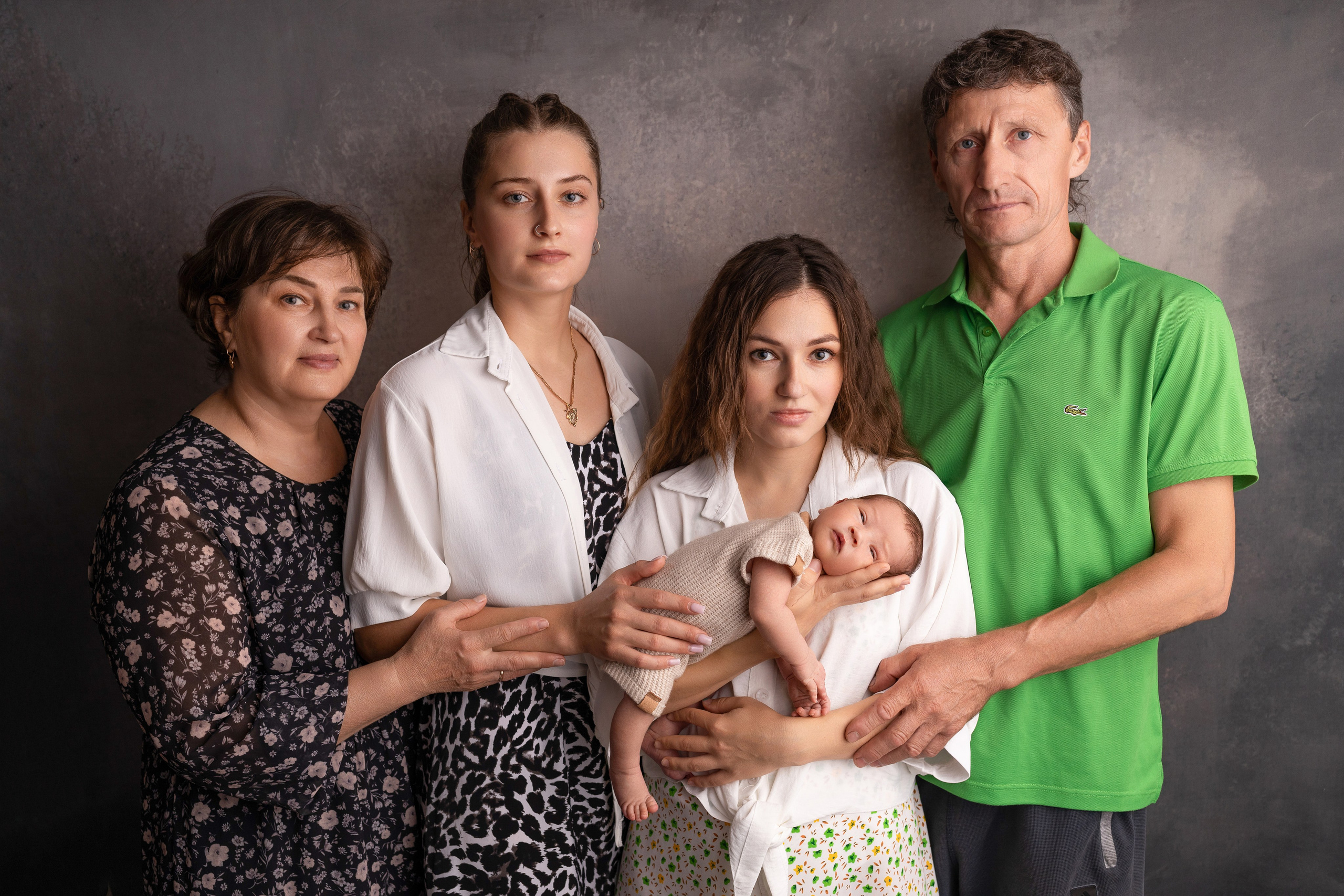 Семейные кадры от Elvira Kamaeva. Фотограф новорожденных малышей в Омске и Омской области Эльвира Камаева