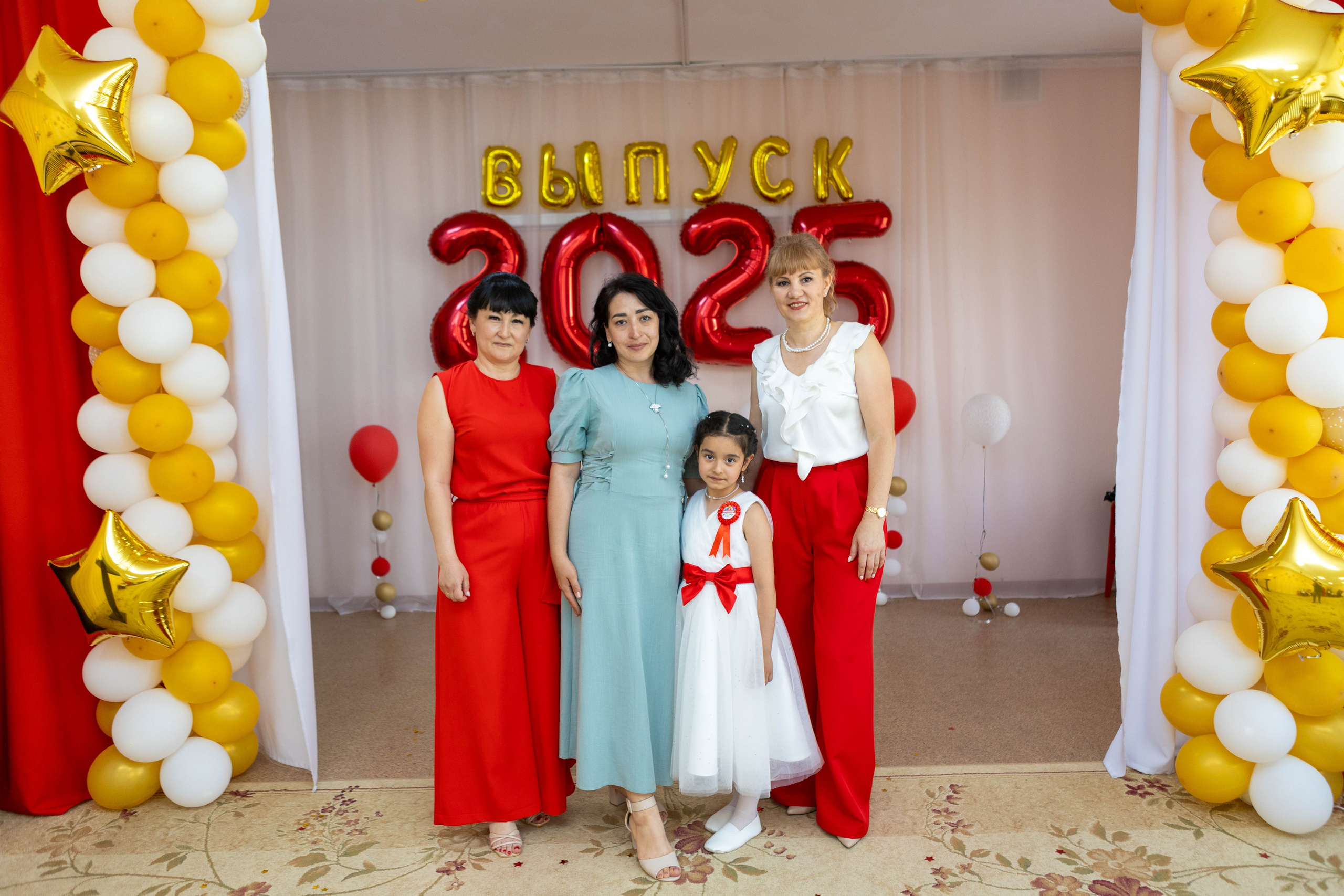 Выпускной в детскому саду 2025 год. Свадебный и предметный фотограф Ренат Каламперов