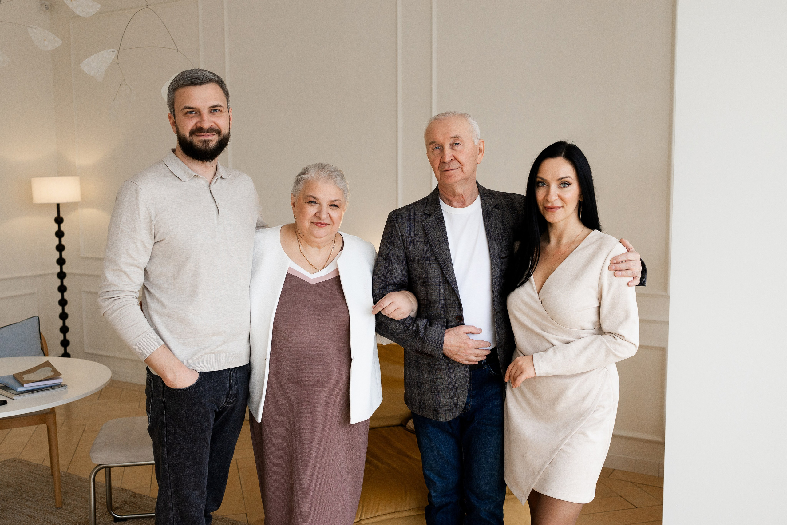 Съемка большой семьи в студии «Когда вместе». Семейный фотограф в Екатеринбурге Маргарита Курносова