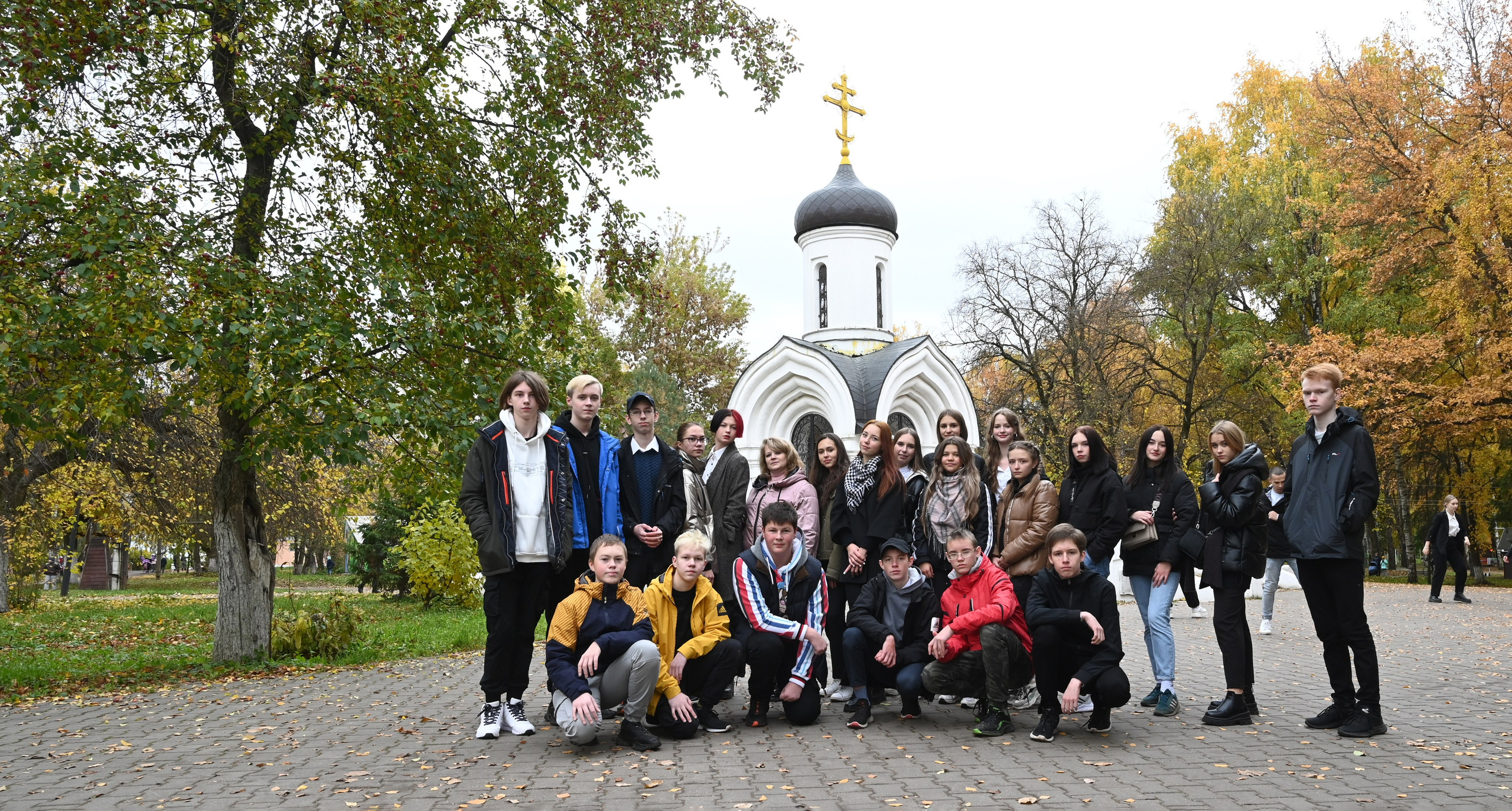 Фотоальбомы, фотокниги, альбомы для учеников старших и выпускных классов в школах в городе Вологда