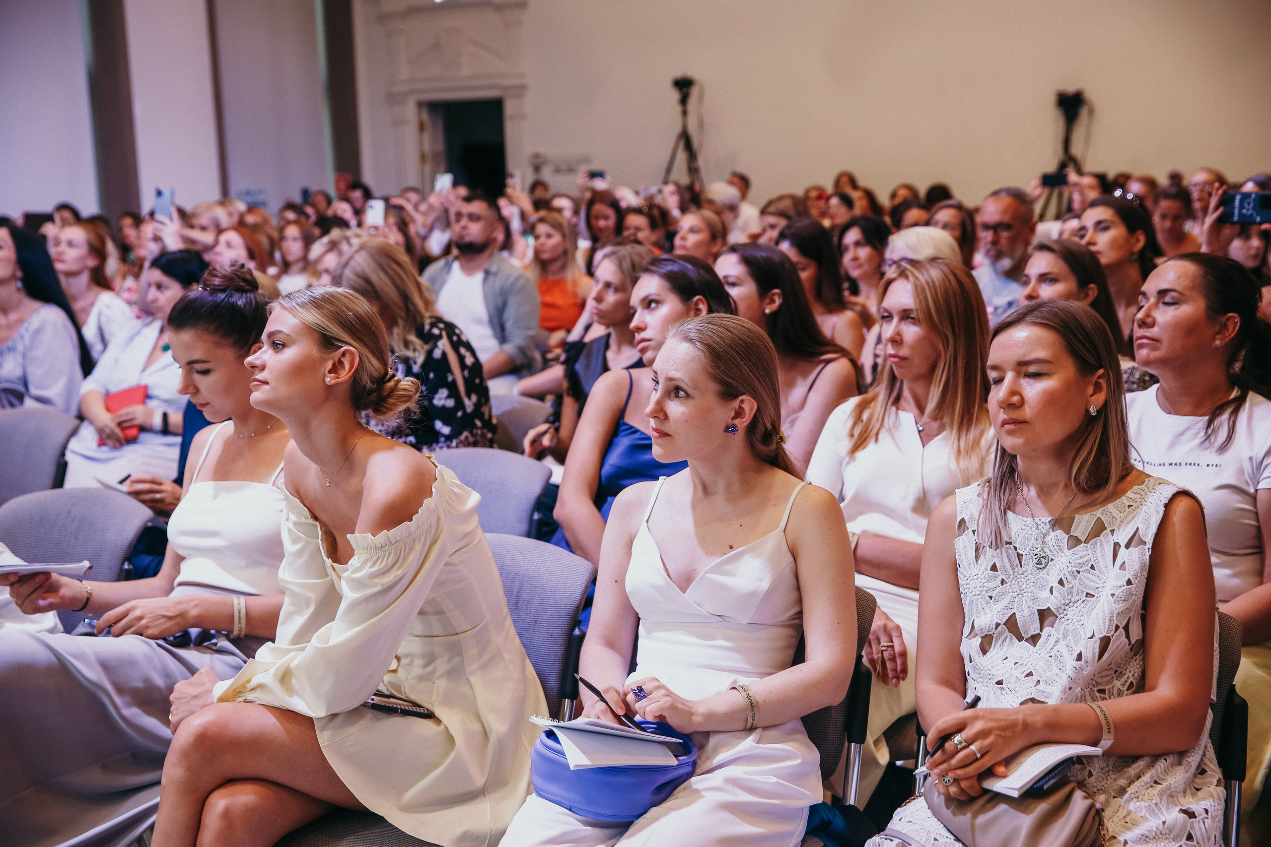 Тренинг Евгении Павловской. Фотограф и видеограф Анна Домашенко