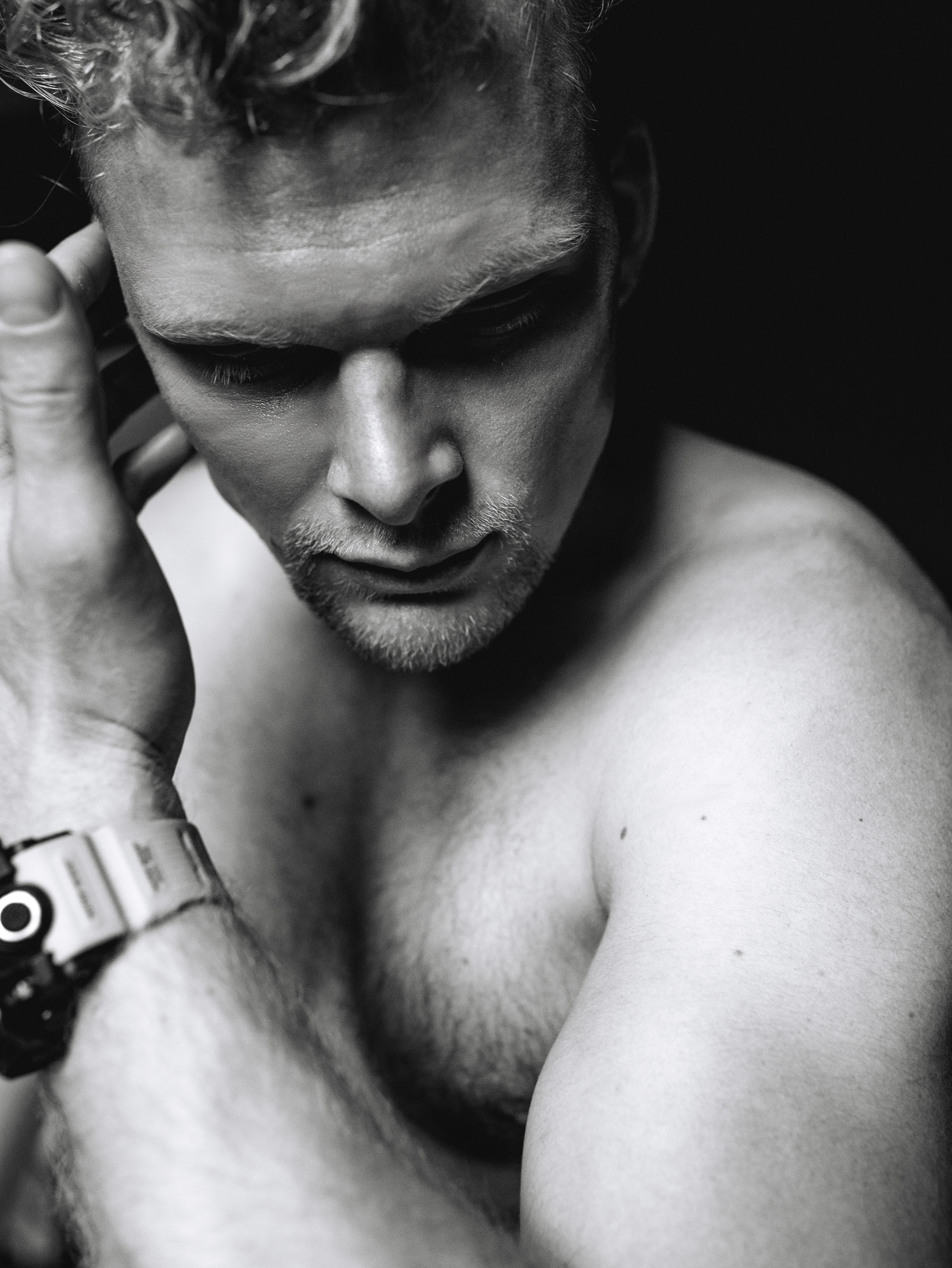 Никита. Фотосессия в Спб в студии, фотограф Панютина Марина