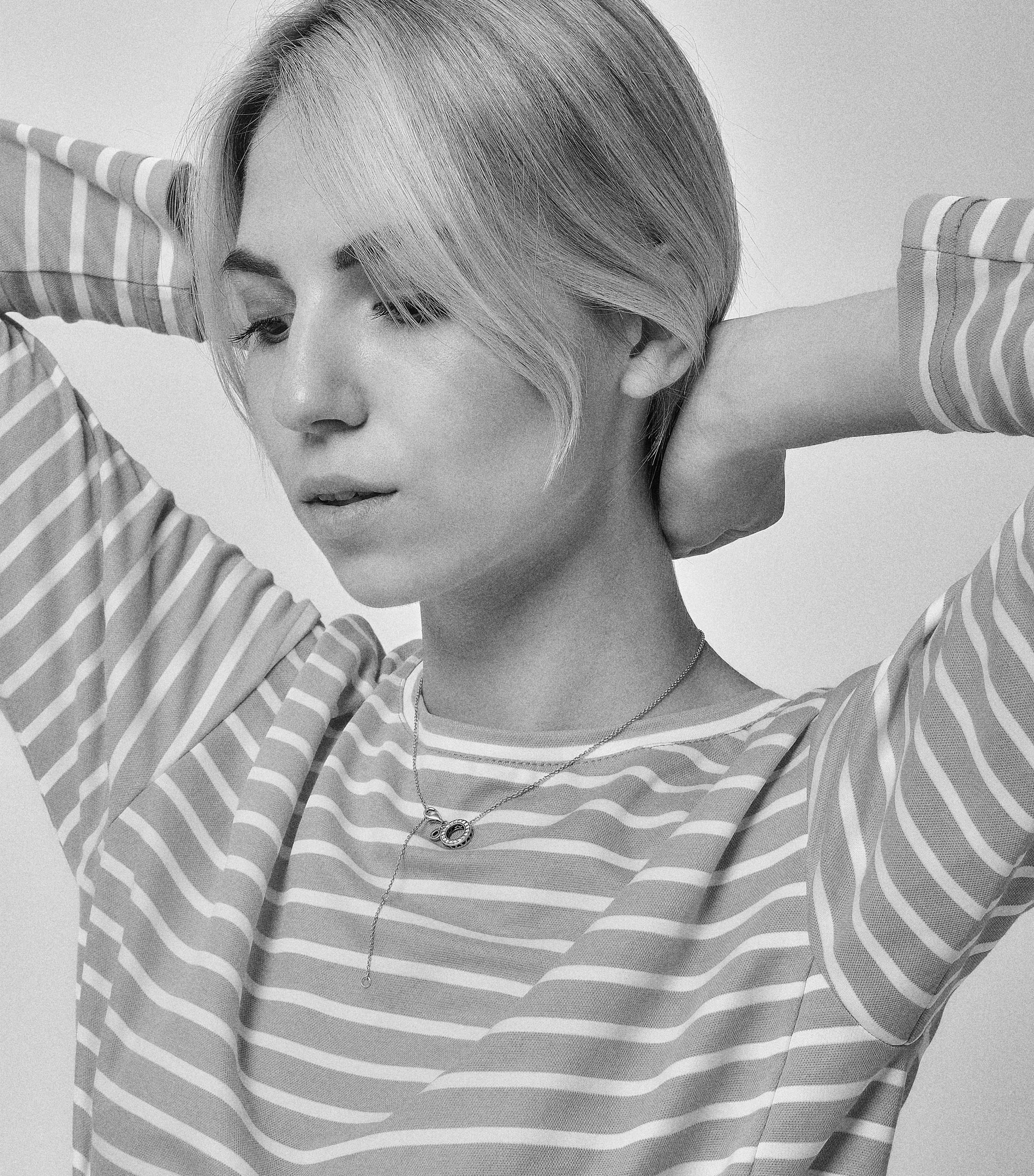 Фотоальбом с красивыми девушками (Часть 3)