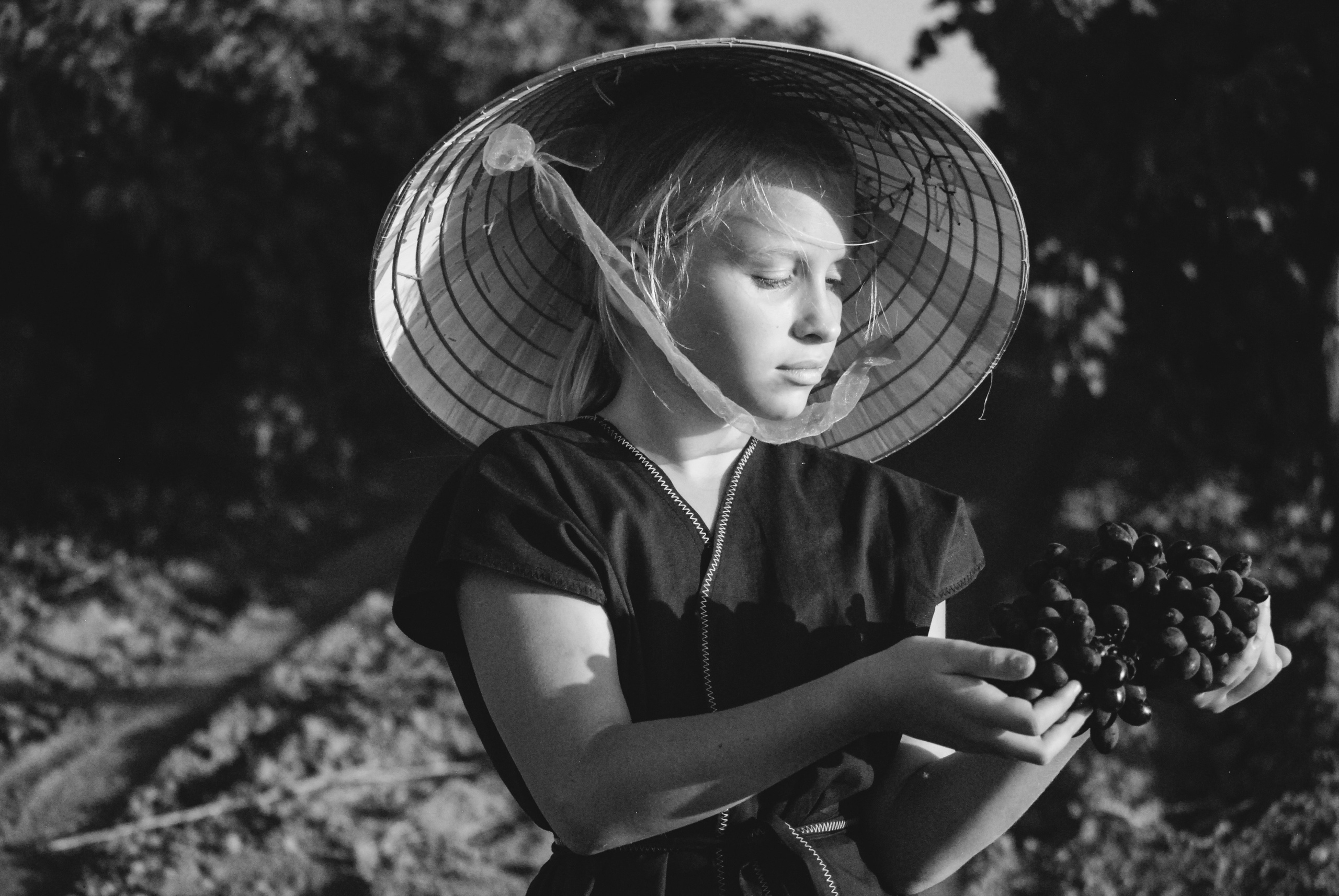 Таманский полуостров.Фотопрогулка виноградник.Арина. Индивидуальная и Семейная Фотосъёмка для каждого