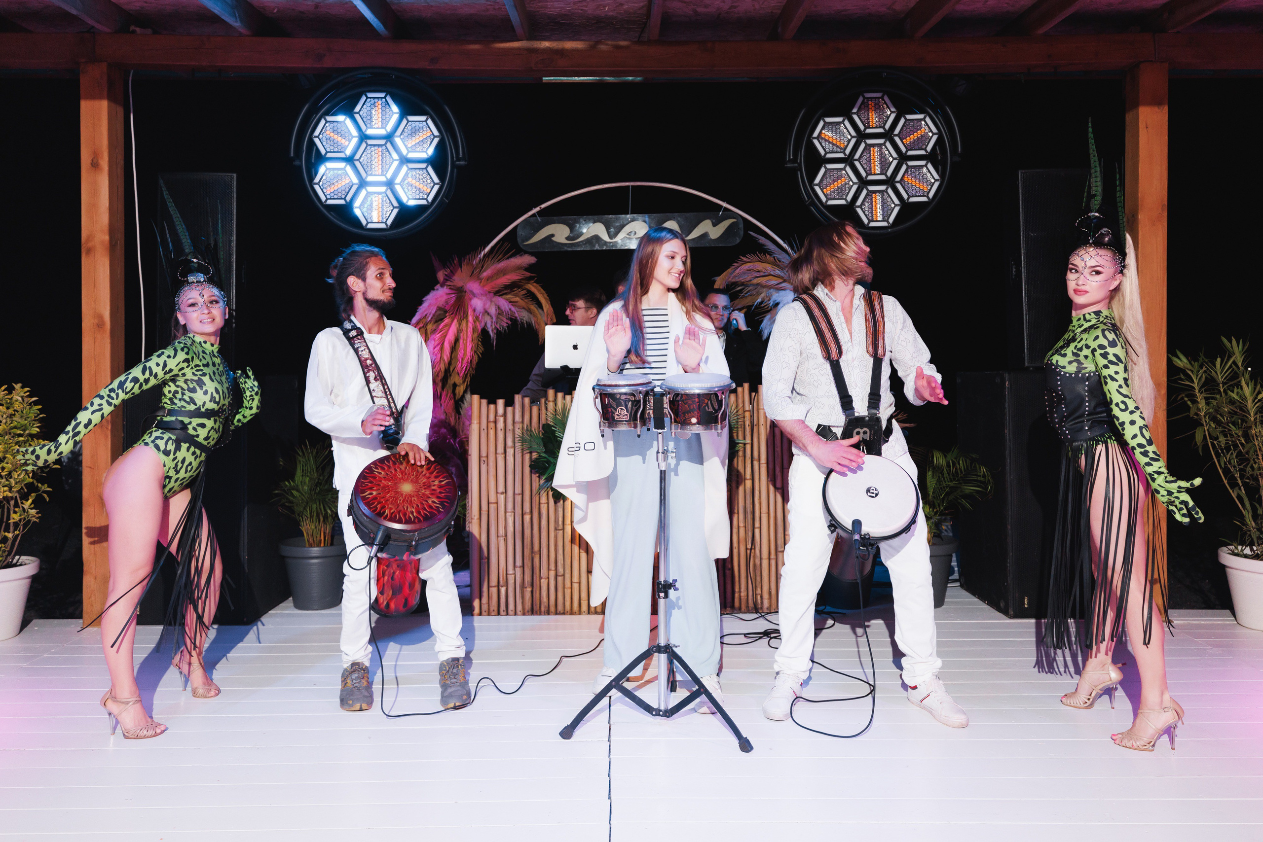 TROPICAL DISCO BIRTHDAY PARTY