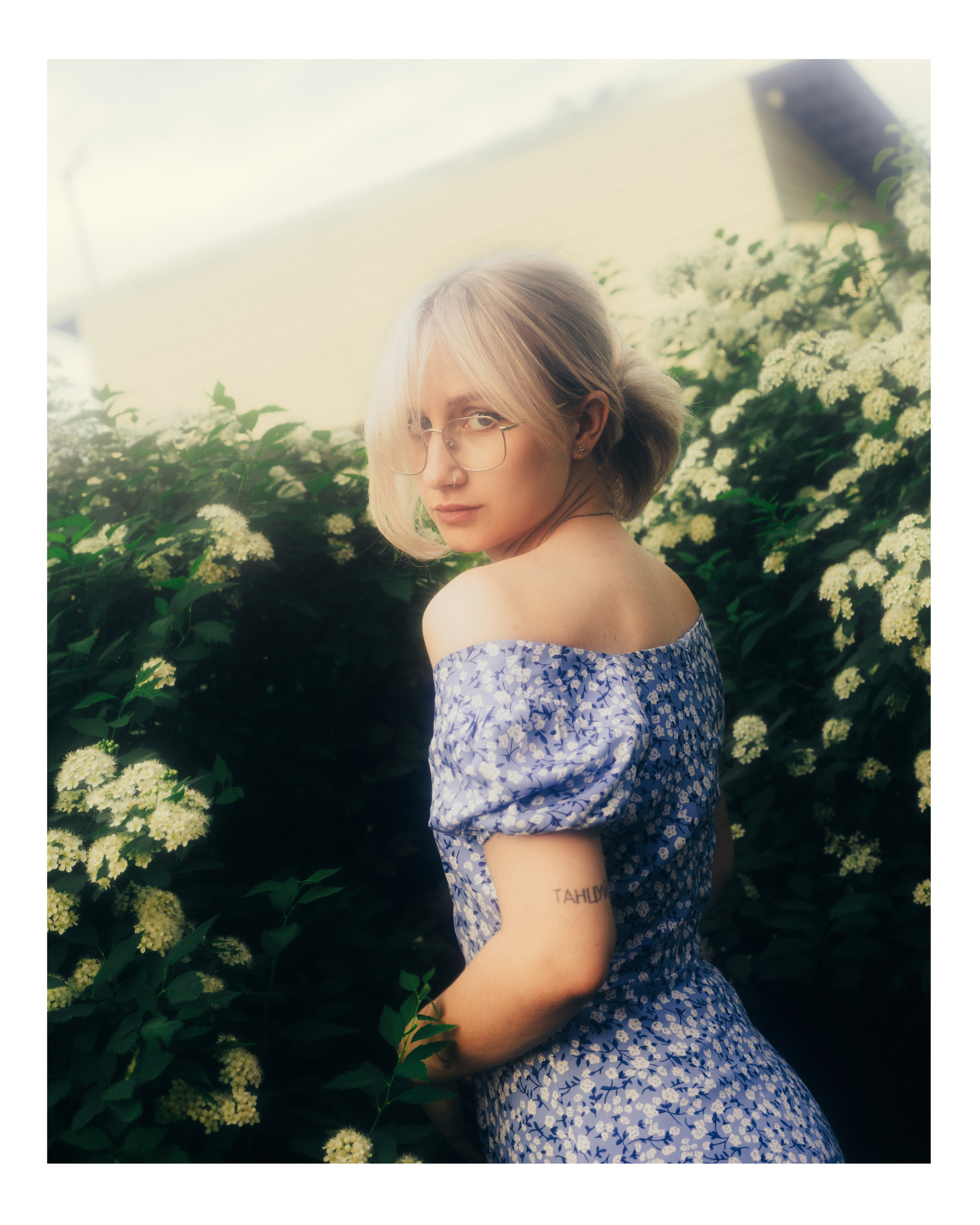 Anastes. Sun Betty — кинофотограф Элизабет