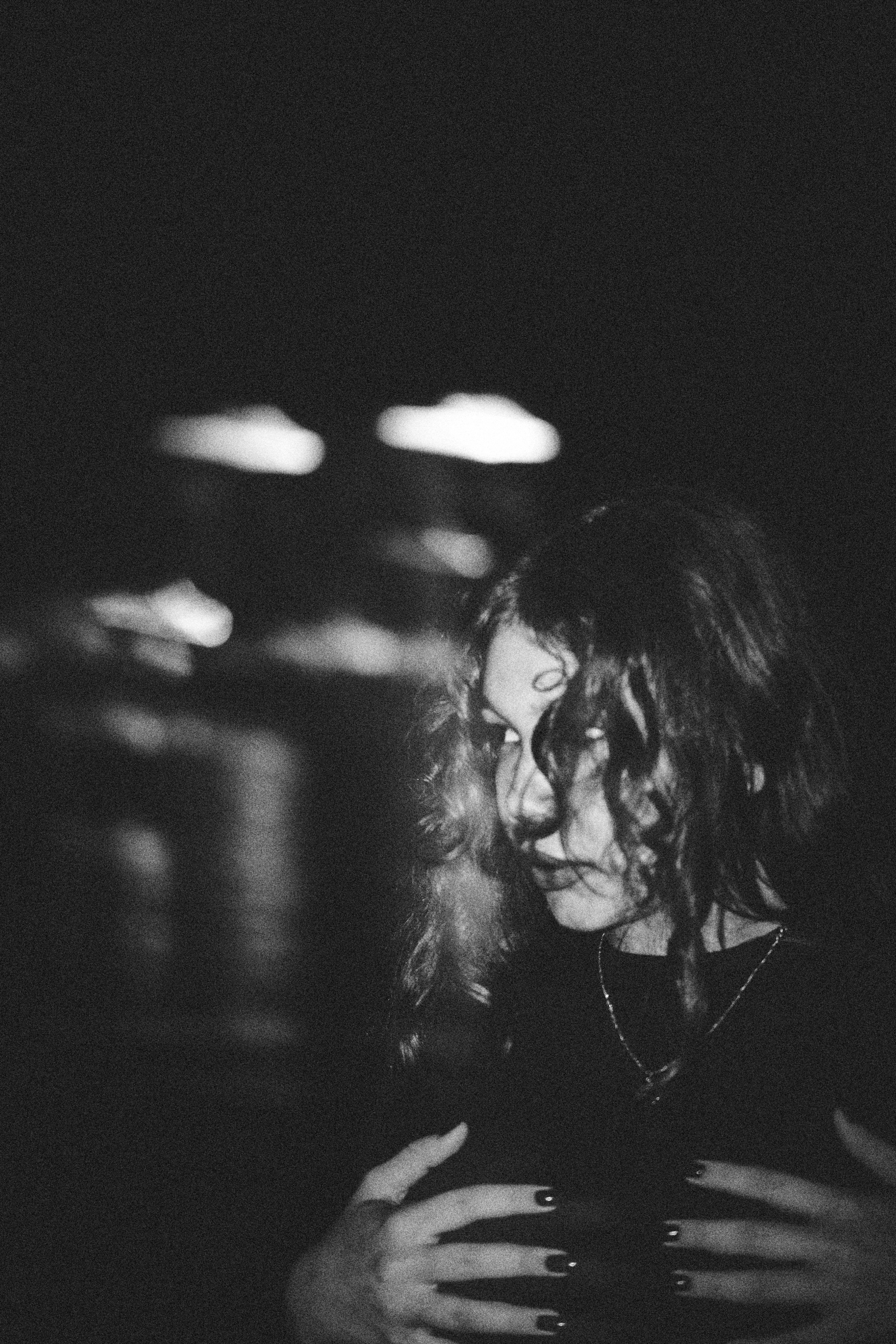 Ночная Фотосессия Софа. Фэшн-фотография и портреты в Владивостоке. Превращаю съёмку в повествование — создаю образы с сюжетом, которые остаются в памяти