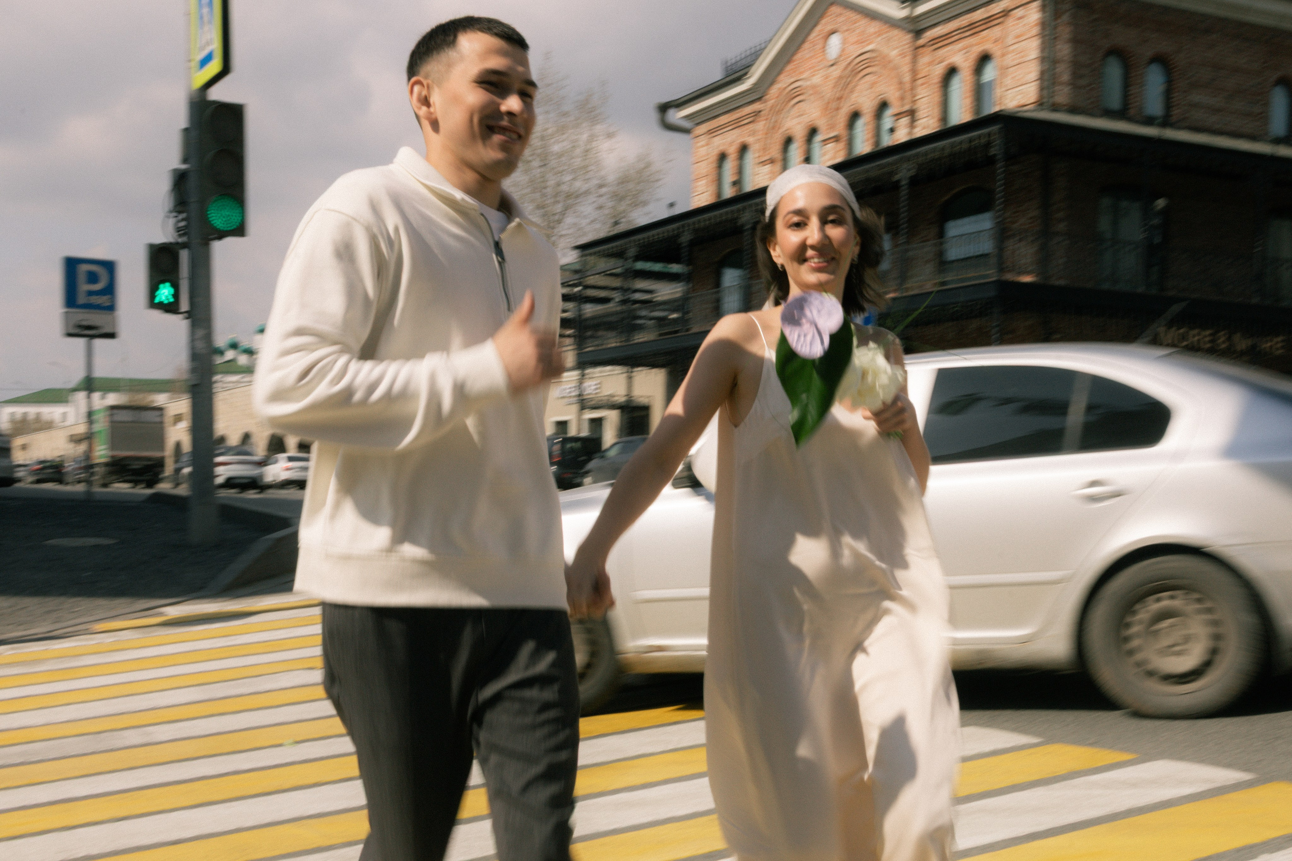 Диана и Руслан. Гуляя по городу | 15.05.2025. Фотограф Зарина. Казань
