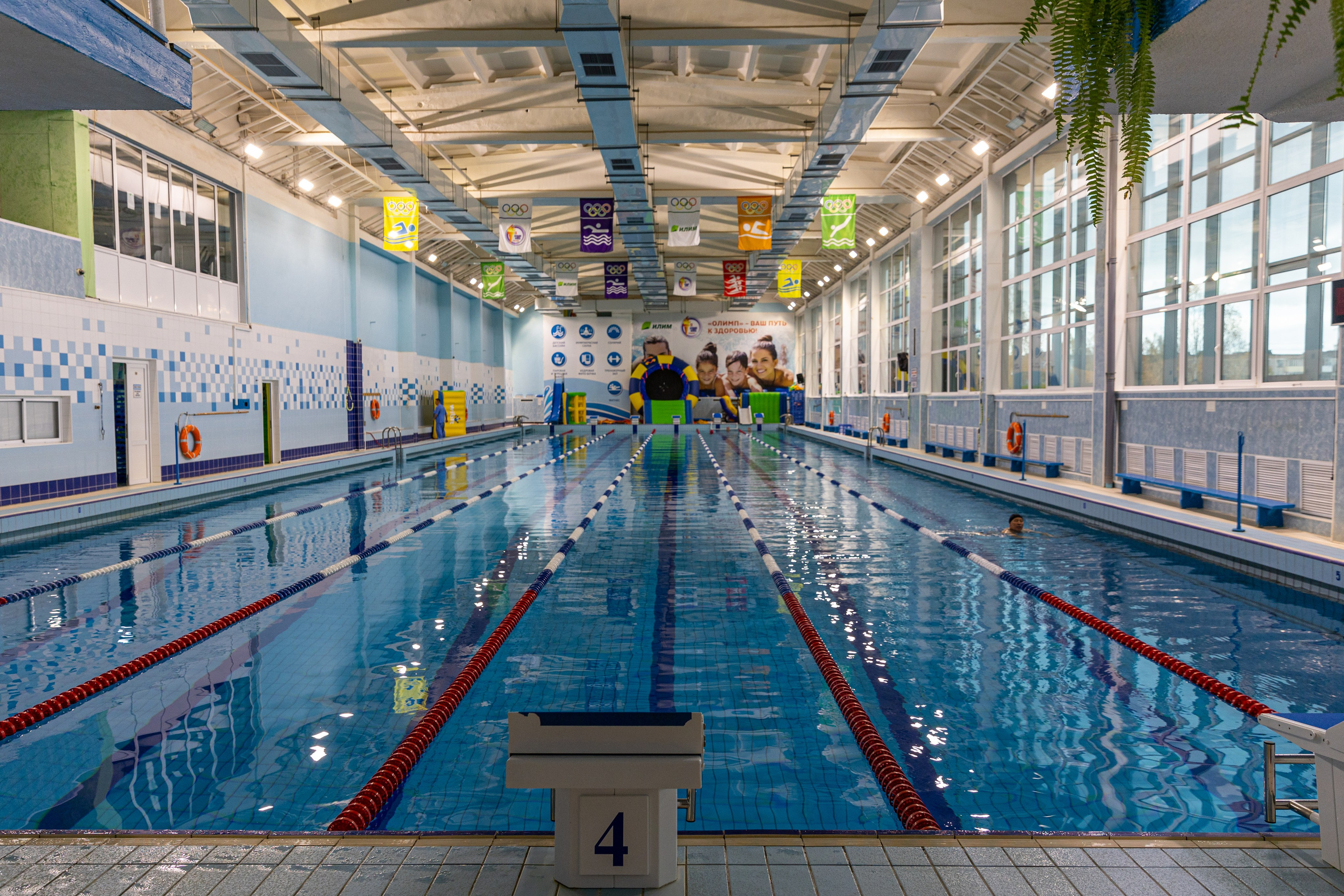 Спорткомплекс «Олимп», г. Коряжма. Фотограф Ирина Бобрешова. Коряжма