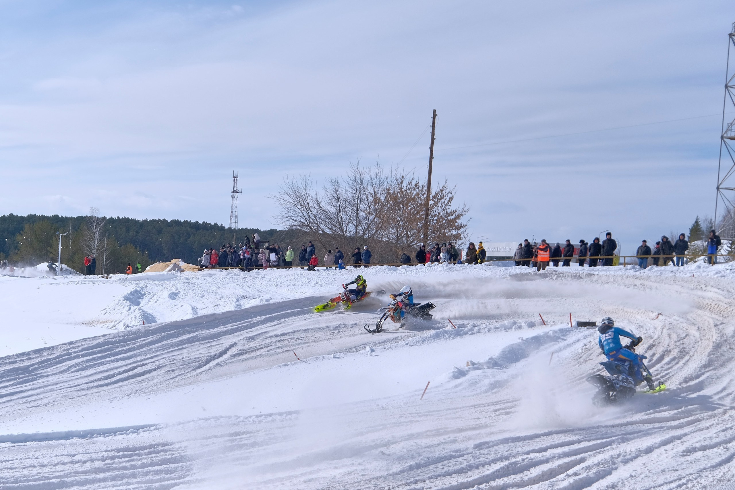 Соревнования по сноубайк кроссу и снегоходам. Свадьбы, Love Story, репортаж и портреты в Екатеринбурге