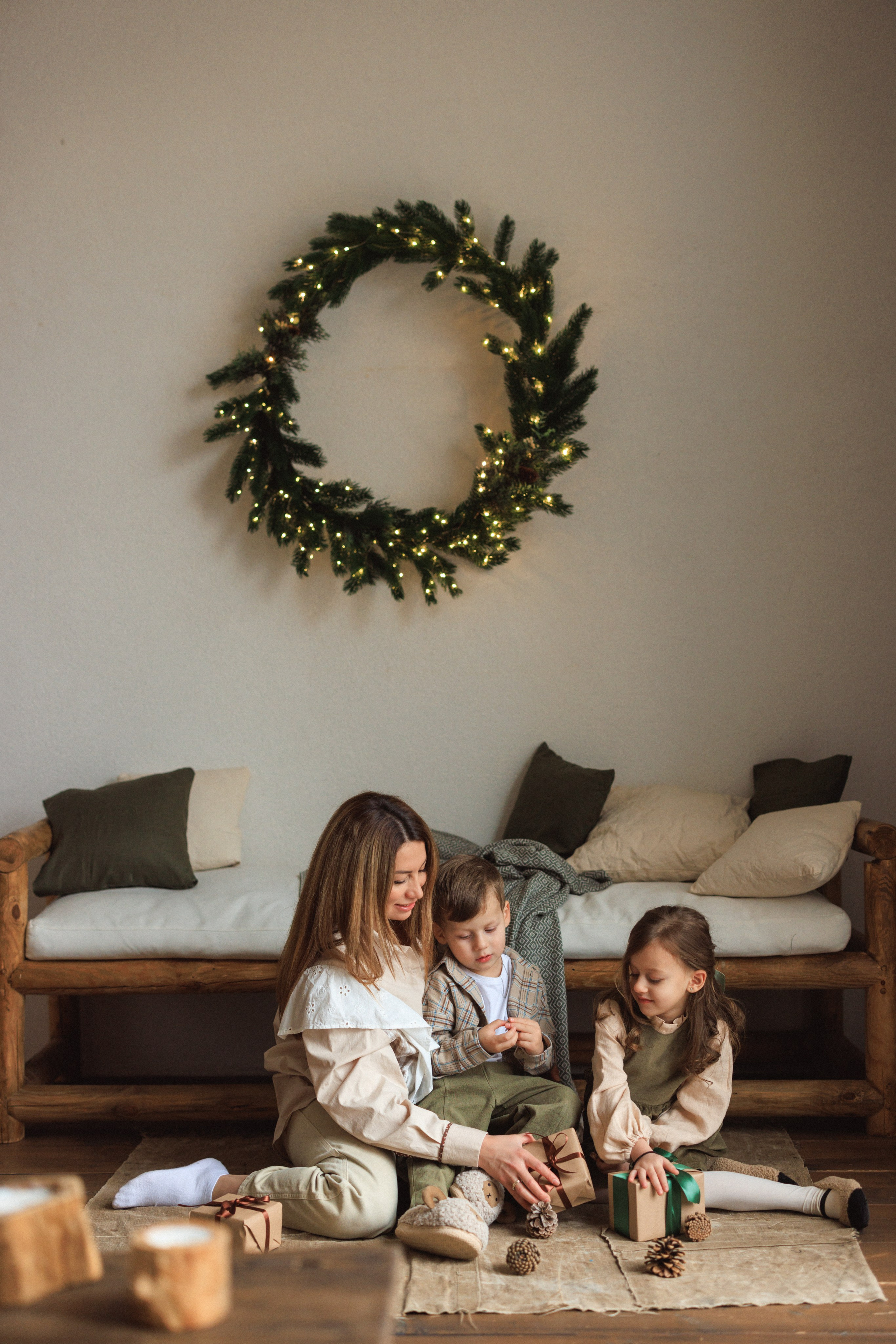 Семейная фотосессия в фотостудии «MESTONE», город Краснодар. Семейный и детский фотограф в Краснодаре Анна Трашкова