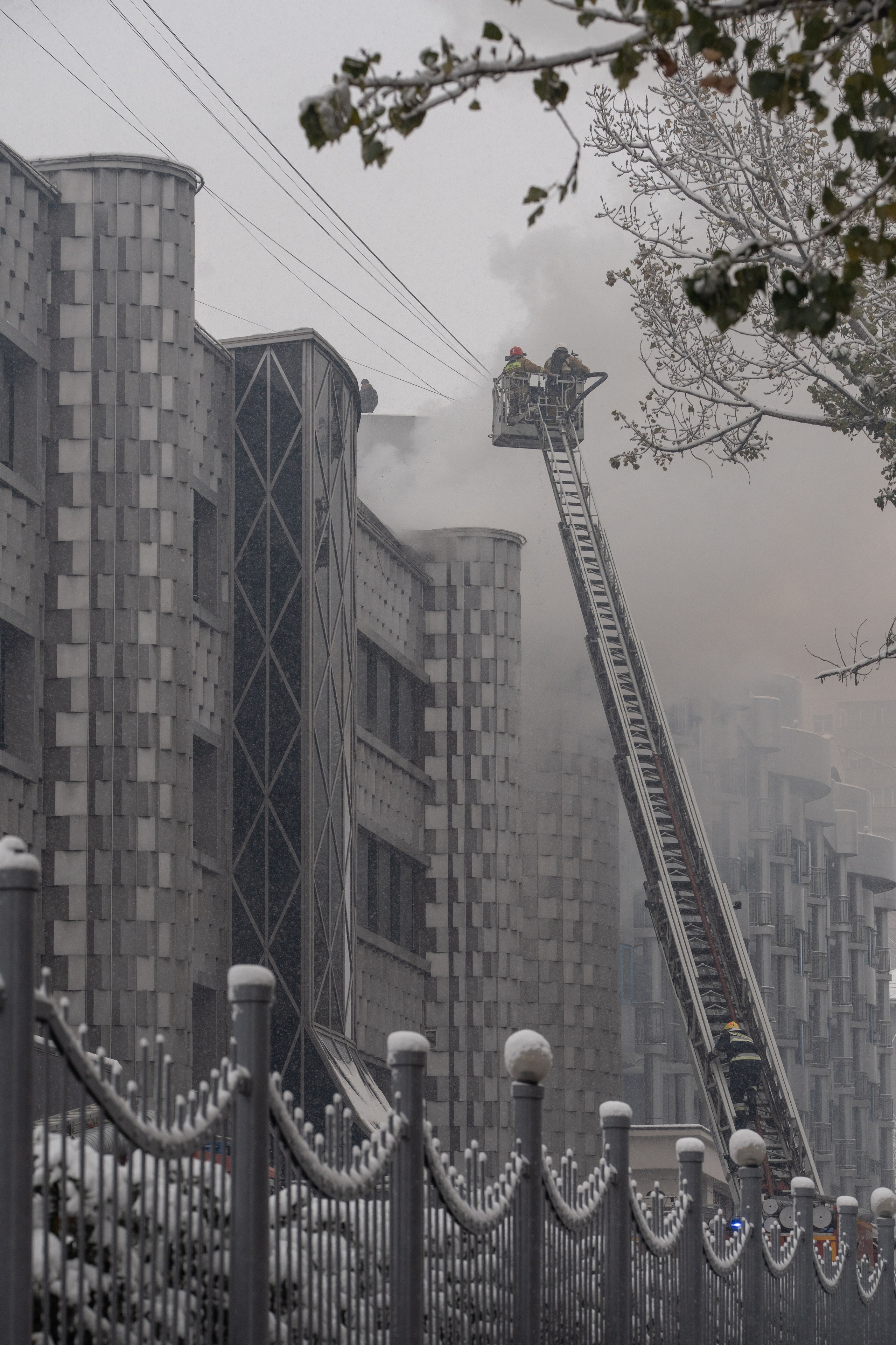 Тушение Пожара. Сайт Алматинского НЮ АРТ, будуар и фэшн фотографа Дениса Карпенко