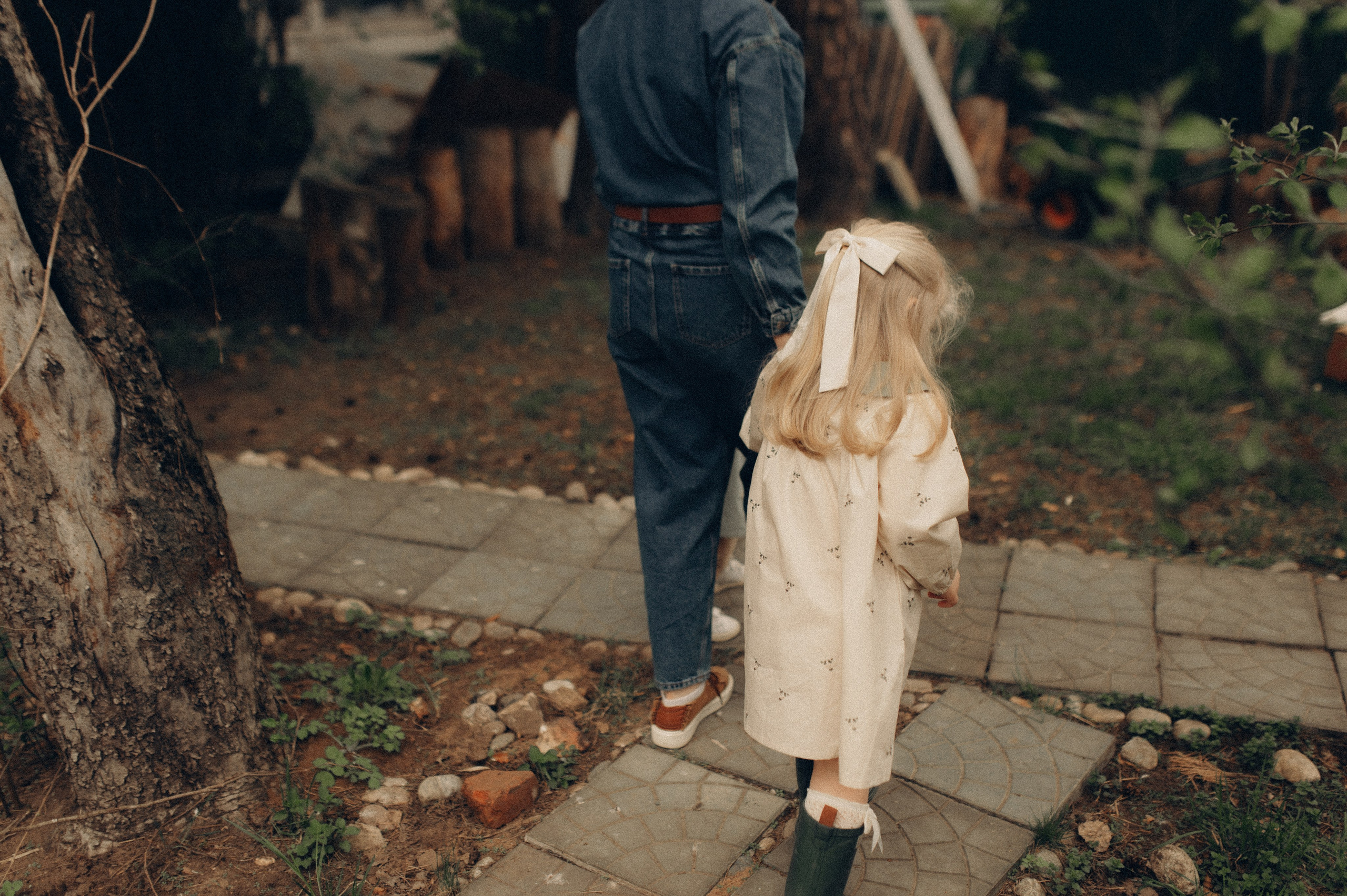 Весна в ладошках. Семейный фотограф в Москве Екатерина Денисенко | Фотосессии без постановки дома и в студии