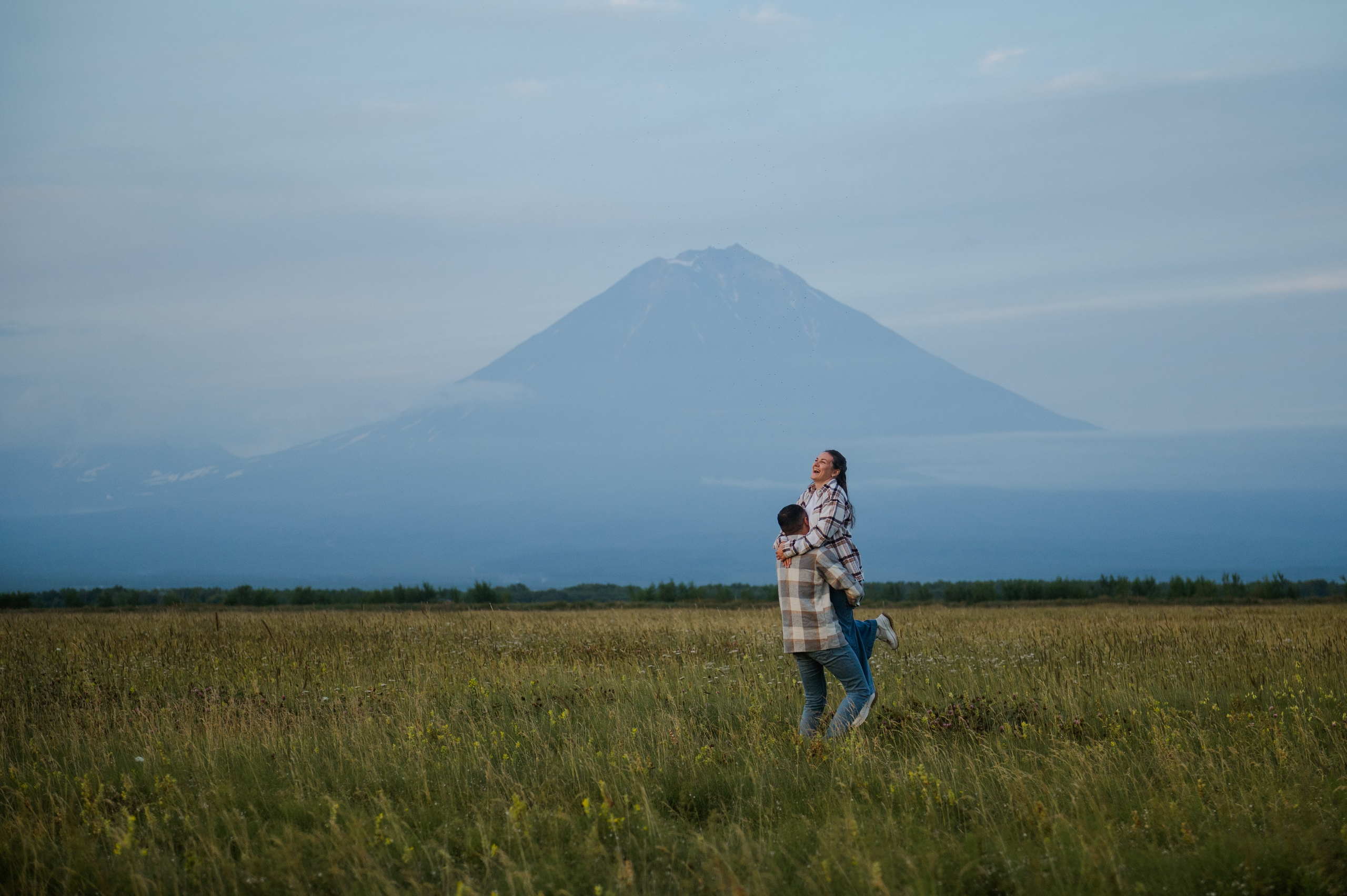 На закате с вулканами. Свадебный и семейный фотограф Камчатка. Фотограф Камчатка
