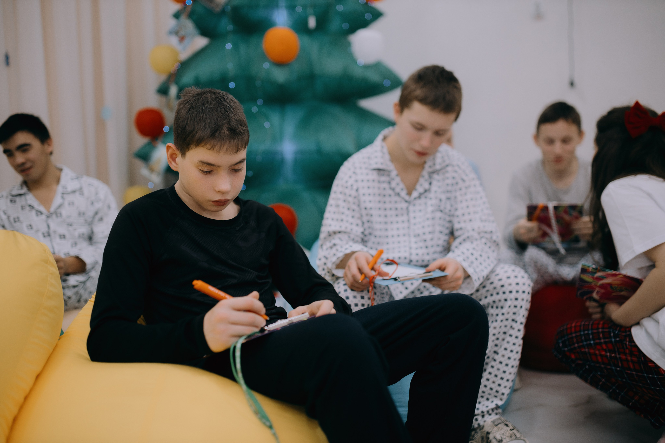 Пижамная вечеринка в школе-интернате № 5 // 27.12.2024. Денис Прохоров Фотограф в г. Магнитогорск