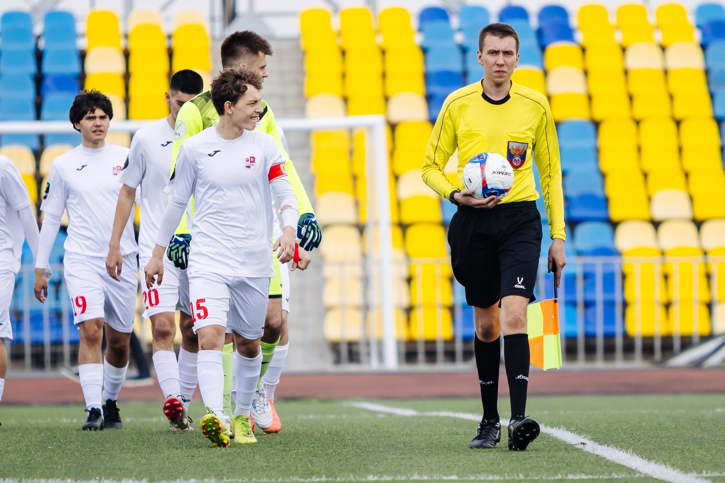 ФК «Металлург-Магнитогорск» vs ФК «ОСШ-Челябинск-М» // 05.04.25. Денис Прохоров Фотограф в г. Магнитогорск
