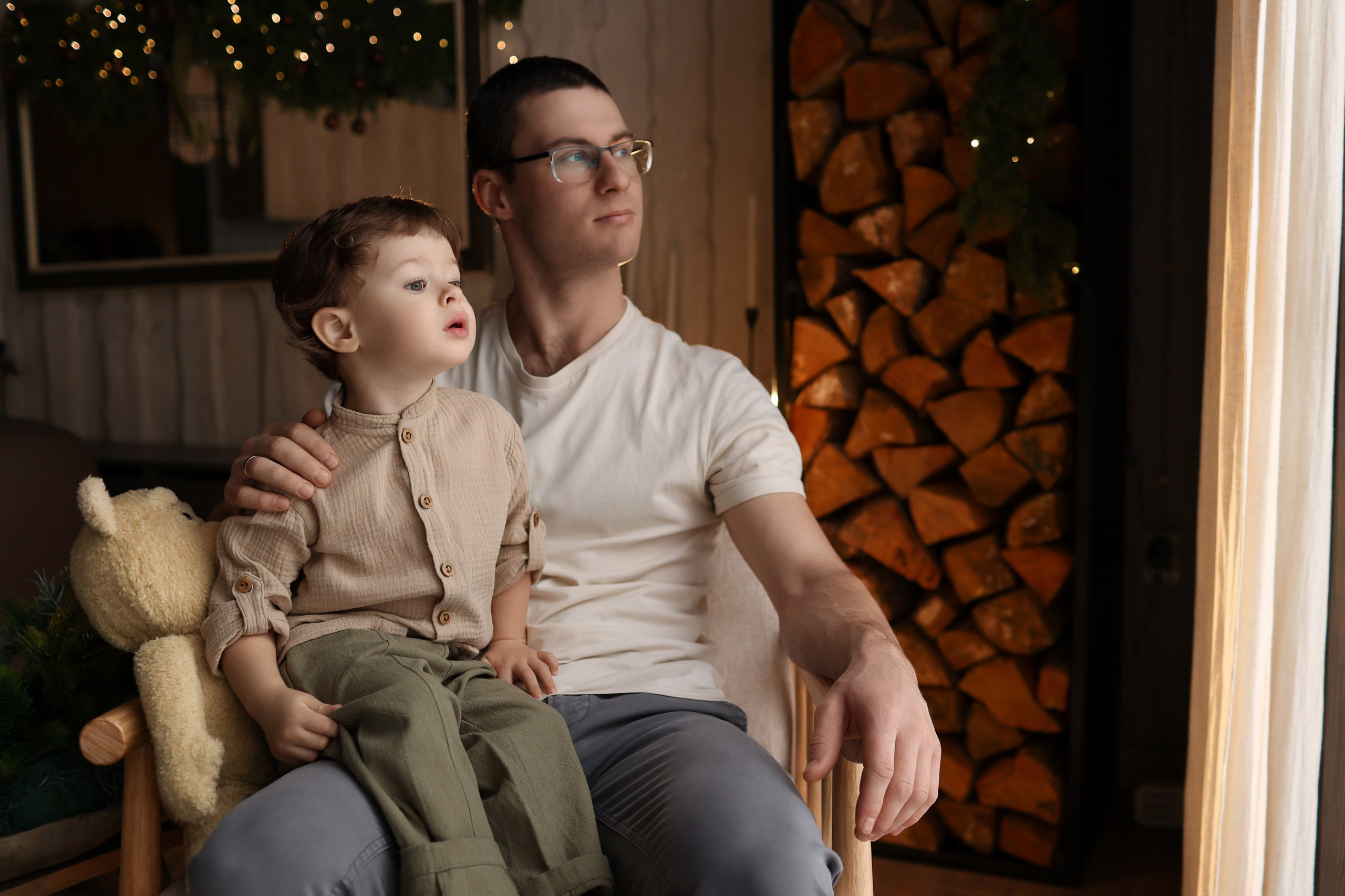 Семейная новогодняя фотосессия в загородном доме. Фотограф Владимир Москва