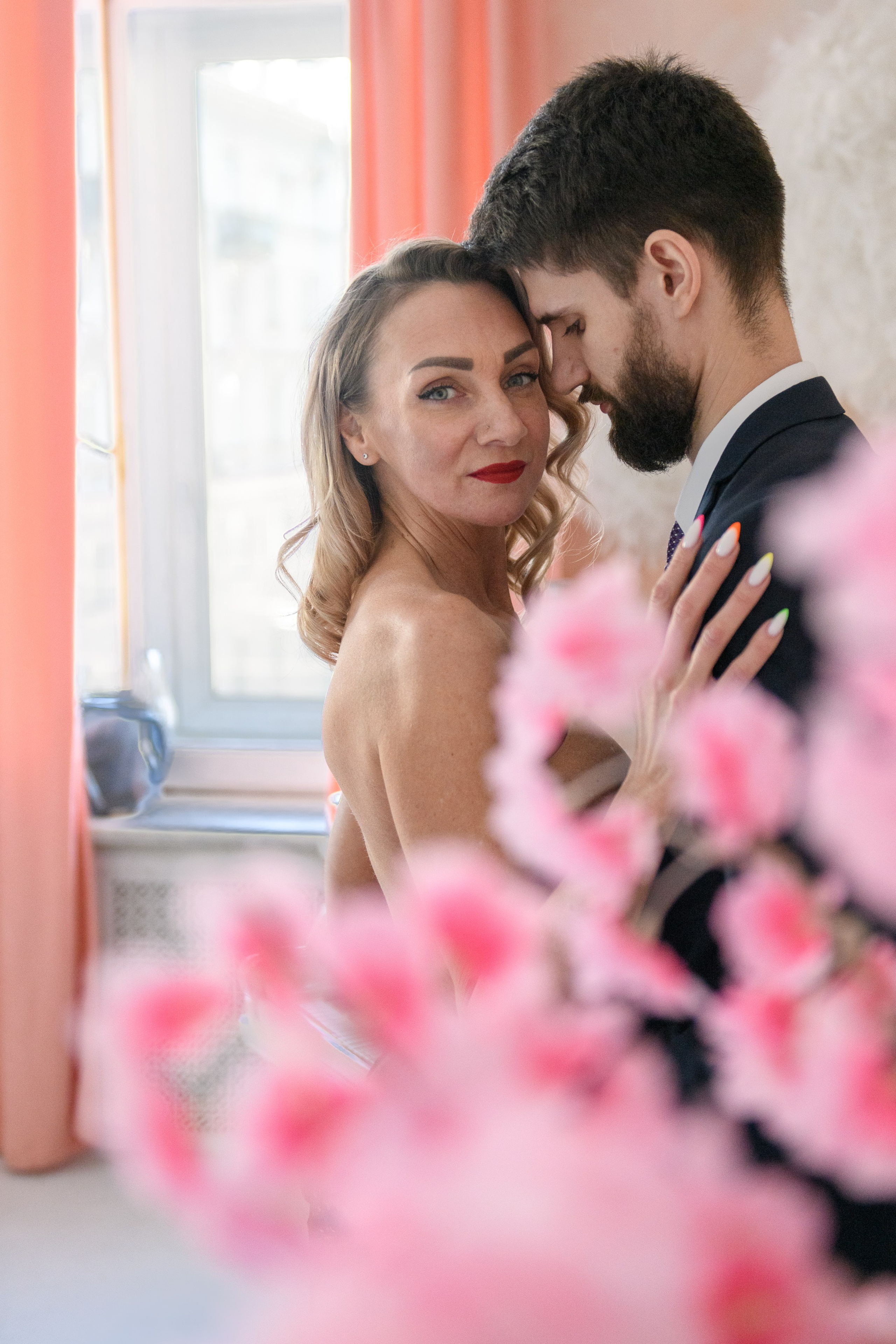 Откровенная фотосессия влюбленных. Организация и проведение фотосъемок в Санкт-Петербурге. Фотограф Смирягин Илья