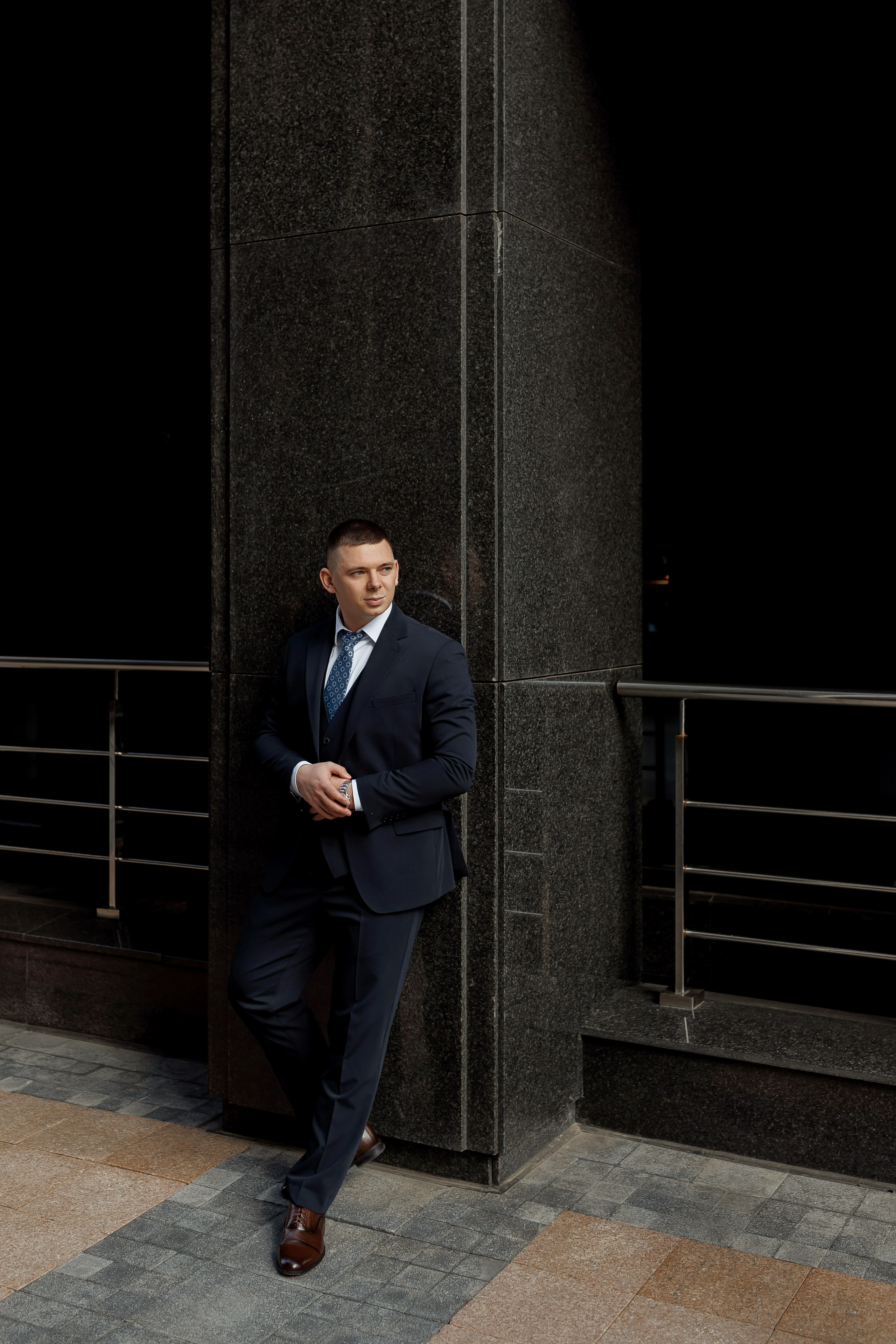 Свадебная прогулка по городу. Свадебный фотограф в Москве Дарья Олендарёва