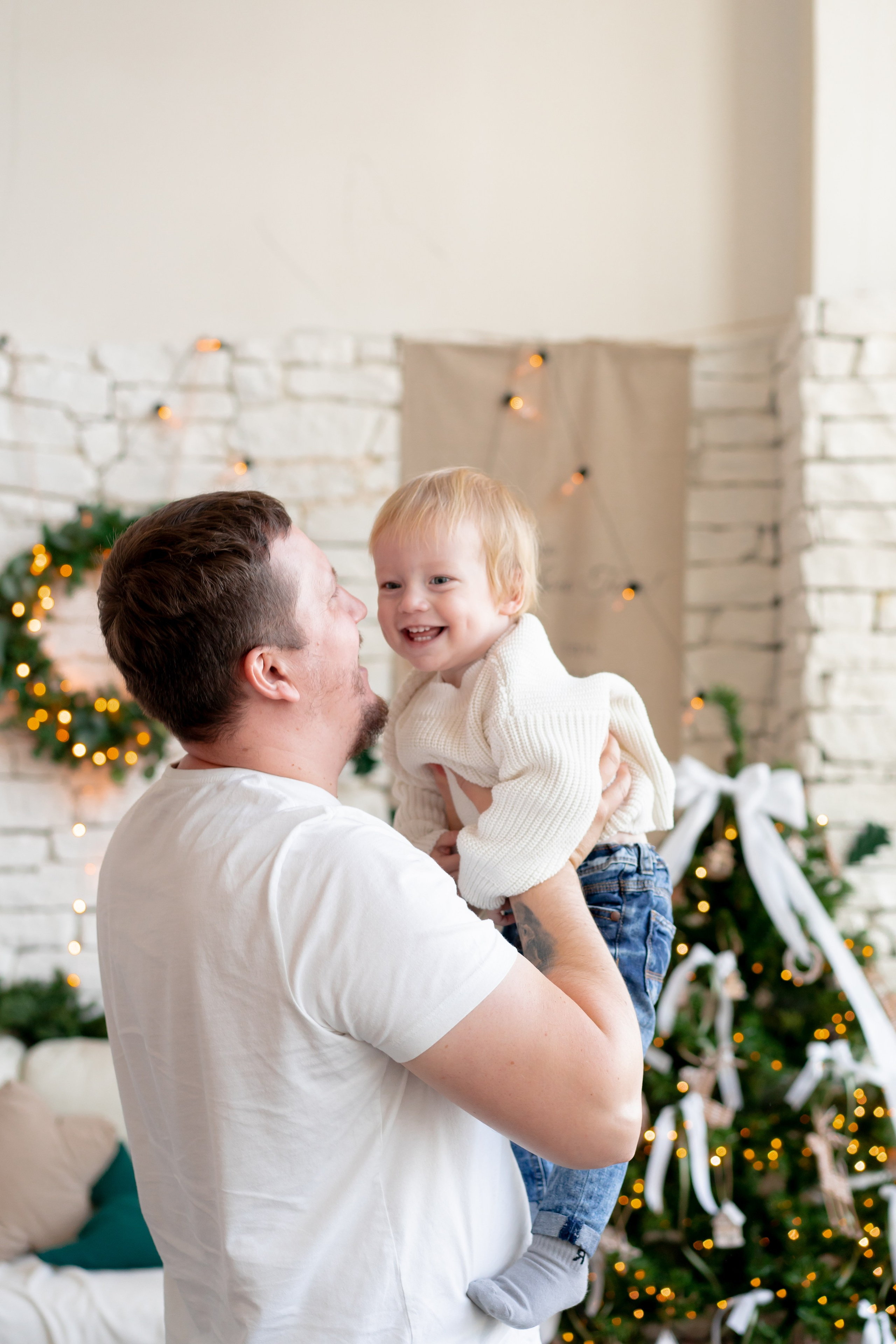 Новогодняя семейная фотосессия. Детская, семейная фотостудия в Санкт-Петербурге
