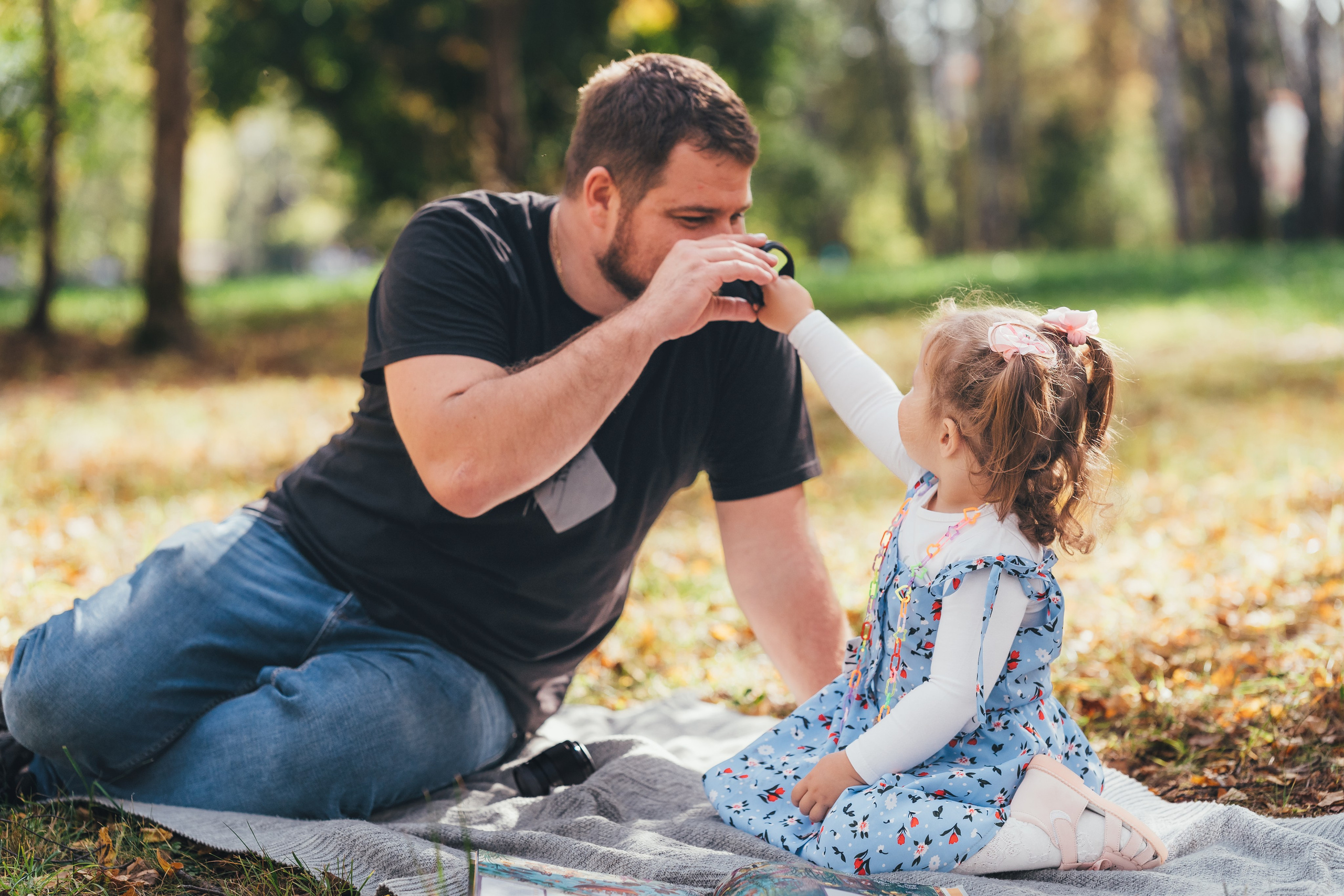 Денис с дочкой, Балашиха, парк Пехорка. Наталья Дукалова фотограф Щелково Королев Пушкино Москва Балашиха