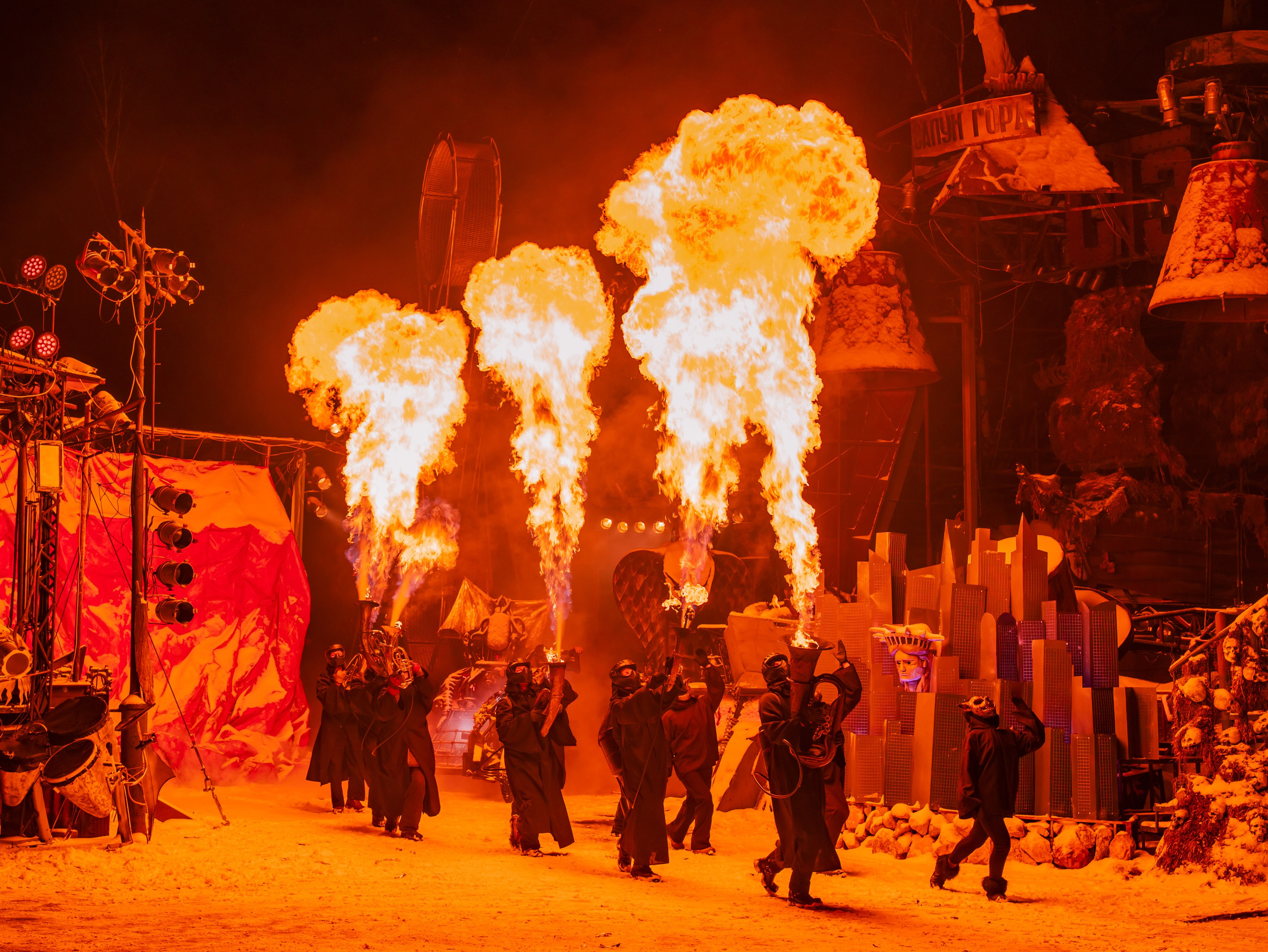 Новогодняя сказка в Байк Центре «Ночные Волки». Крамер Юлиана детский и семейный фотограф