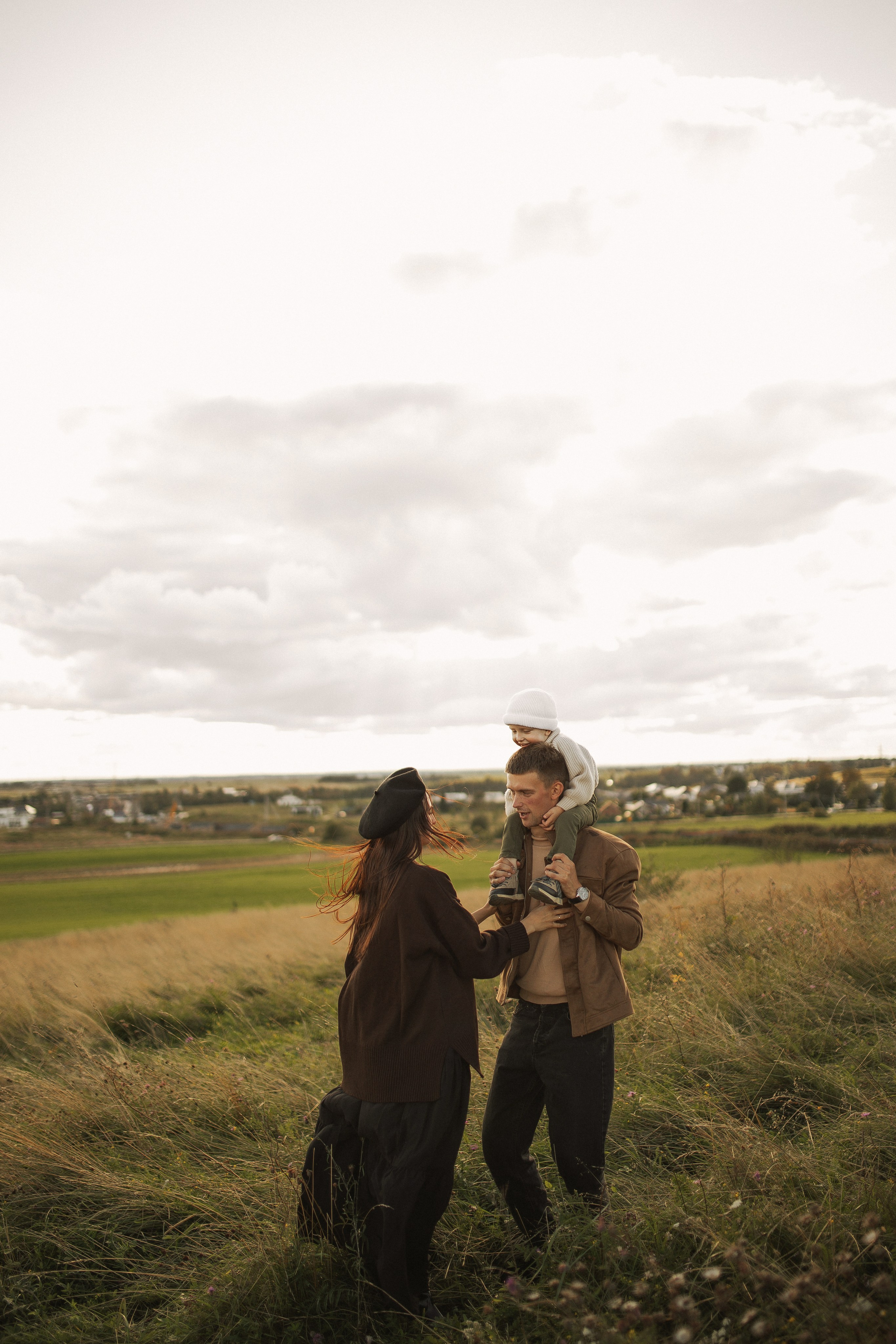 Ульяна, Миша и Тема. Главная