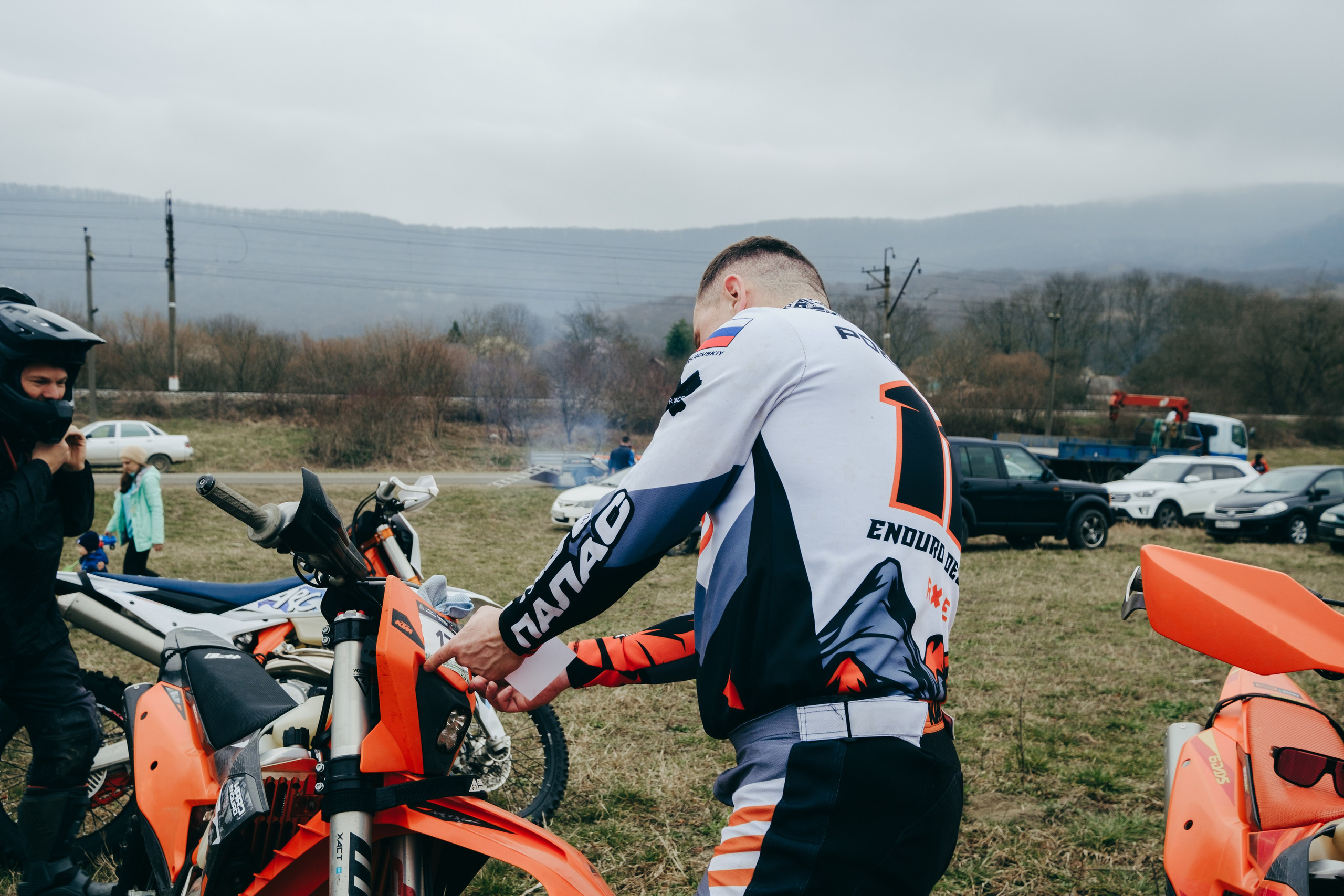 Эндуро Фест от Shamax Motors (Краснодар). Свадебный фотограф Денис Ожигин в Краснодаре и крае. Эмоциональная и стильная съемка вашего дня