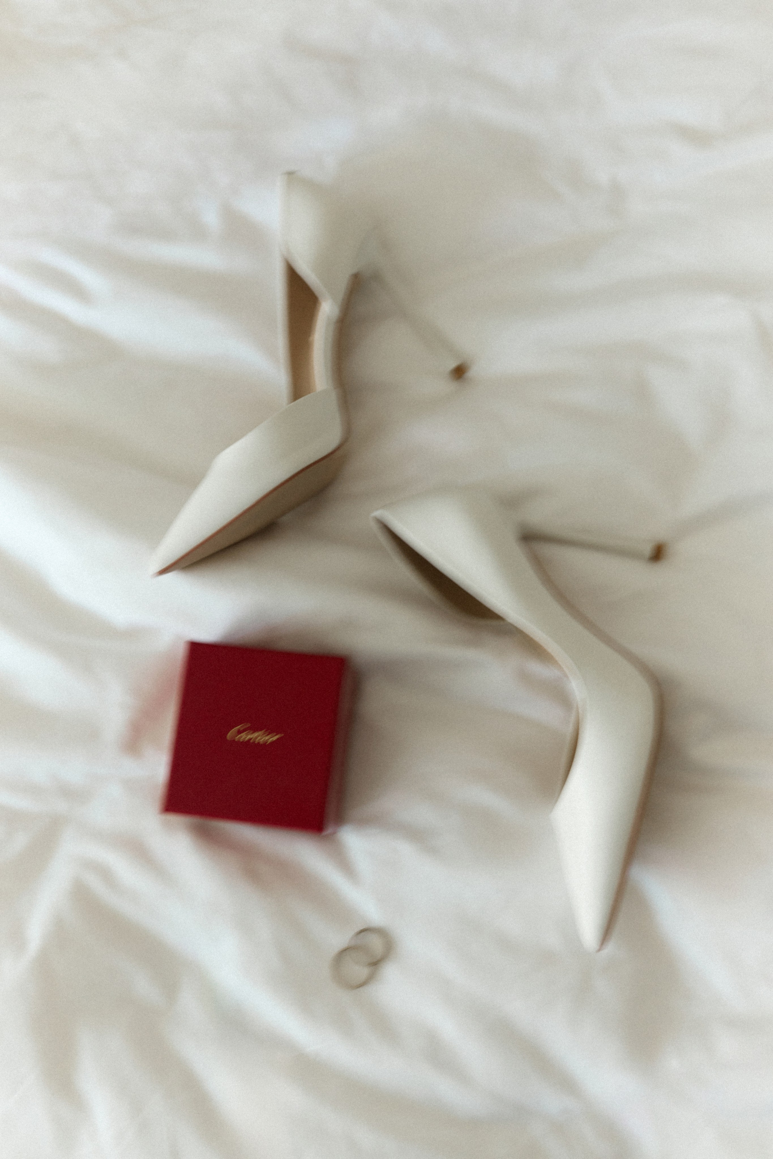 Свадебная фотосессия в отеле с видом на Исаакиевский собор. Сестры Карабаза. Фотографы и ретушеры в Москве и Санкт-Петербурге