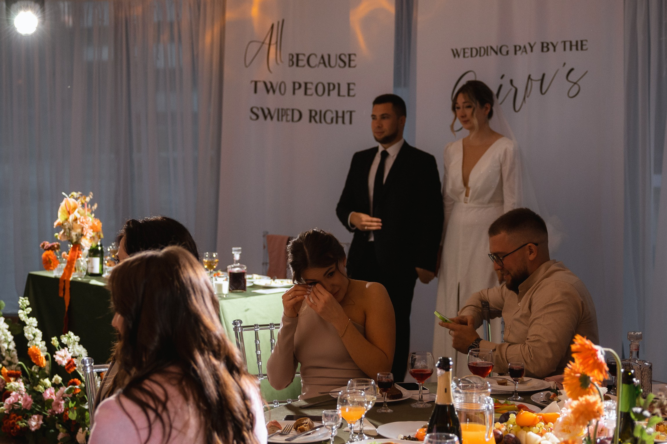 Two people swiped right. Свадебный фотограф Ярославль, Рыбинск