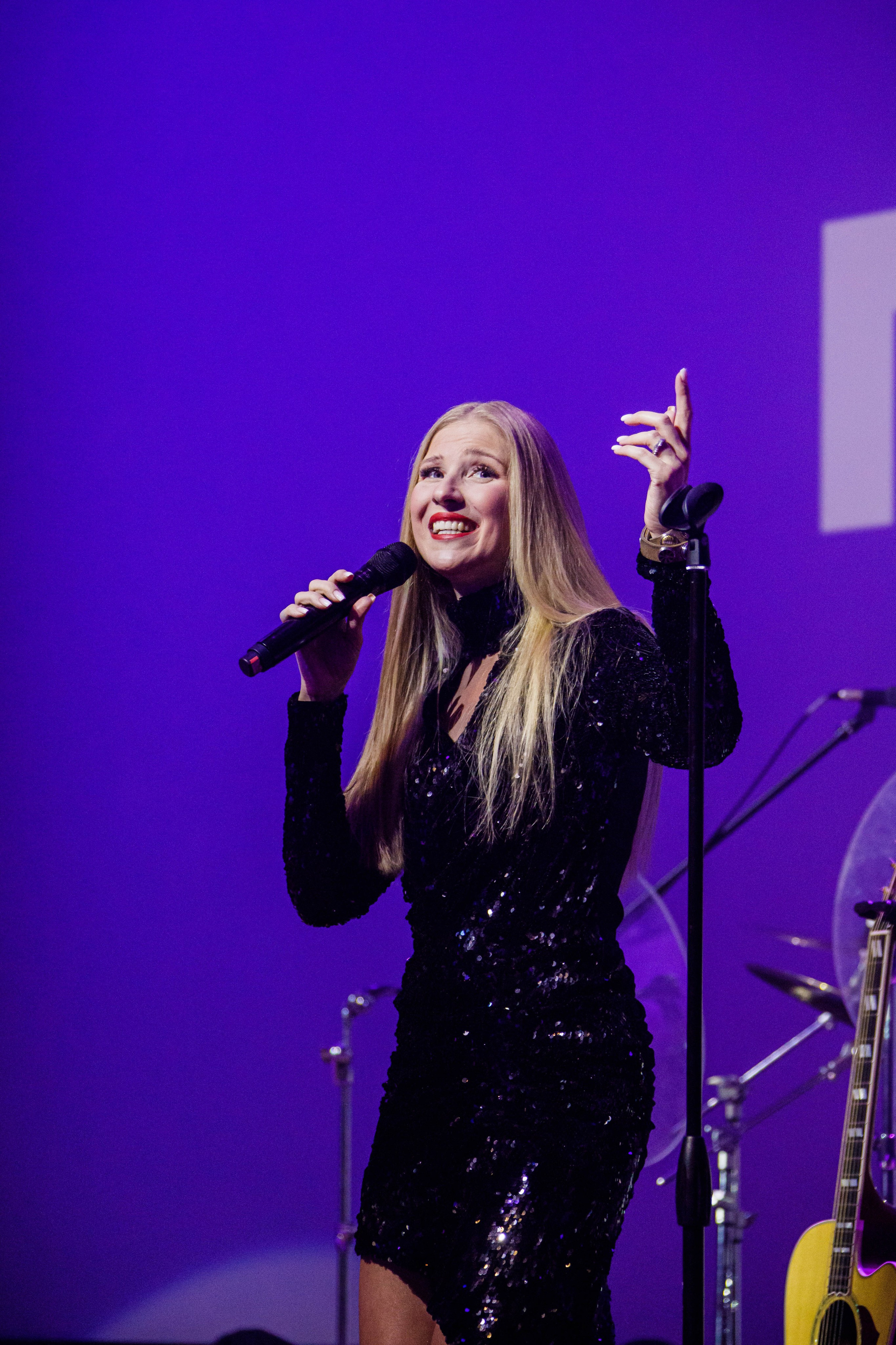 Концертное. ЧБ Фотограф Ольга Лесли