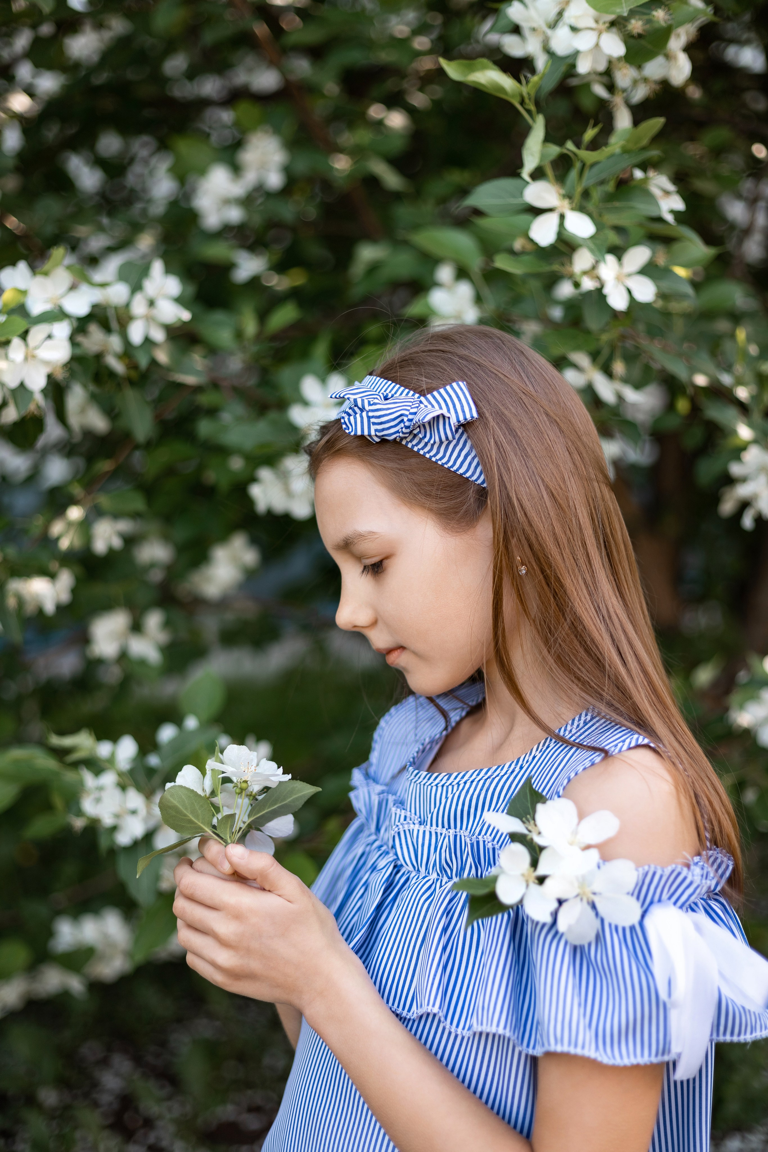 Цветение яблони 2023. Фотограф Пермь. Свадьбы. Семья и дети, школа, д. сад. Фотокниги
