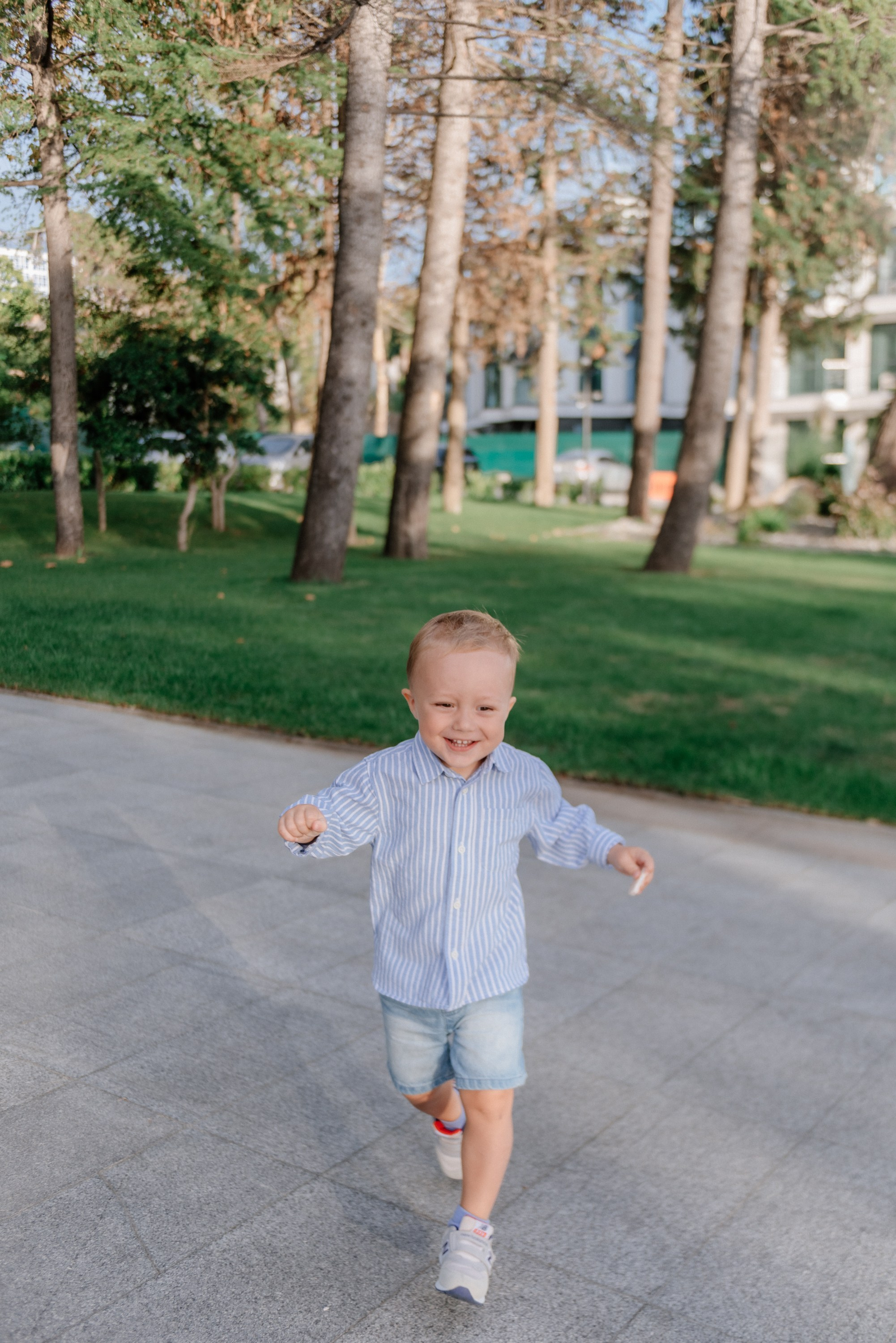 Family photoshoot in Batumi. Fedor Lemeshko — Destination Wedding and Family Lifestyle photographer