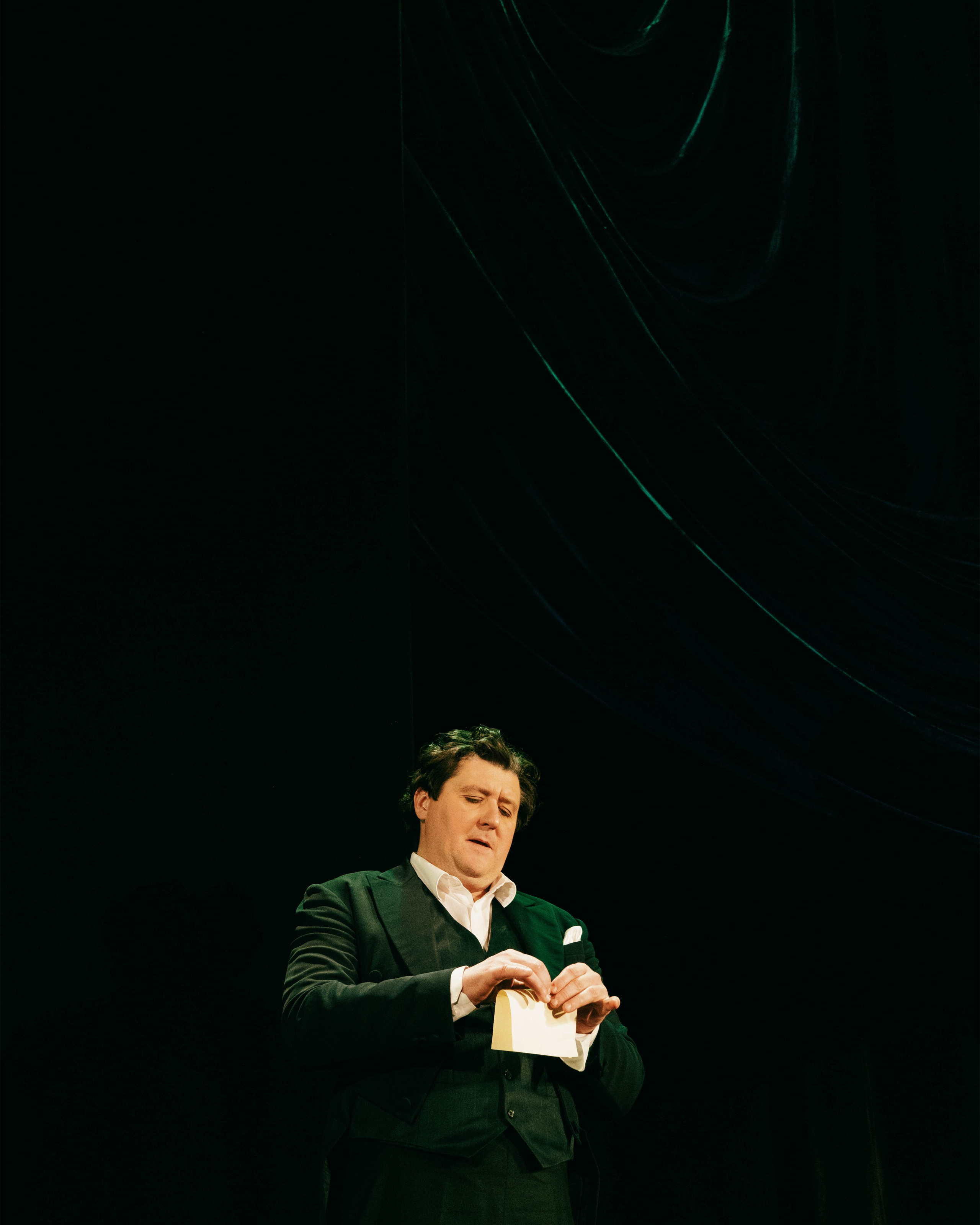 «Мертвые души». Клуб писателей ЦДЛ. Индивидуальный фотограф в Москве