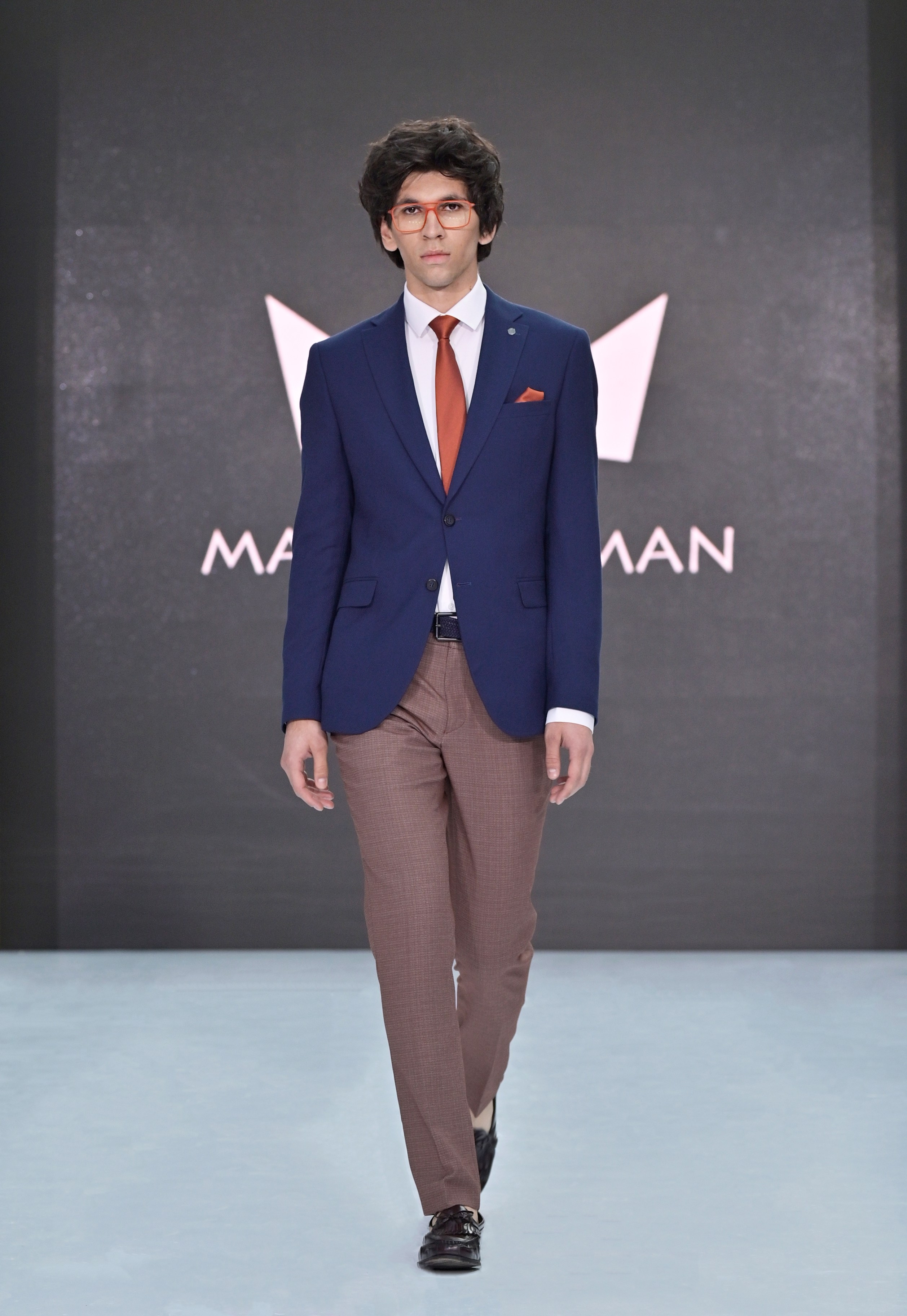 ART | FASHION | PODIUMS |SHOW