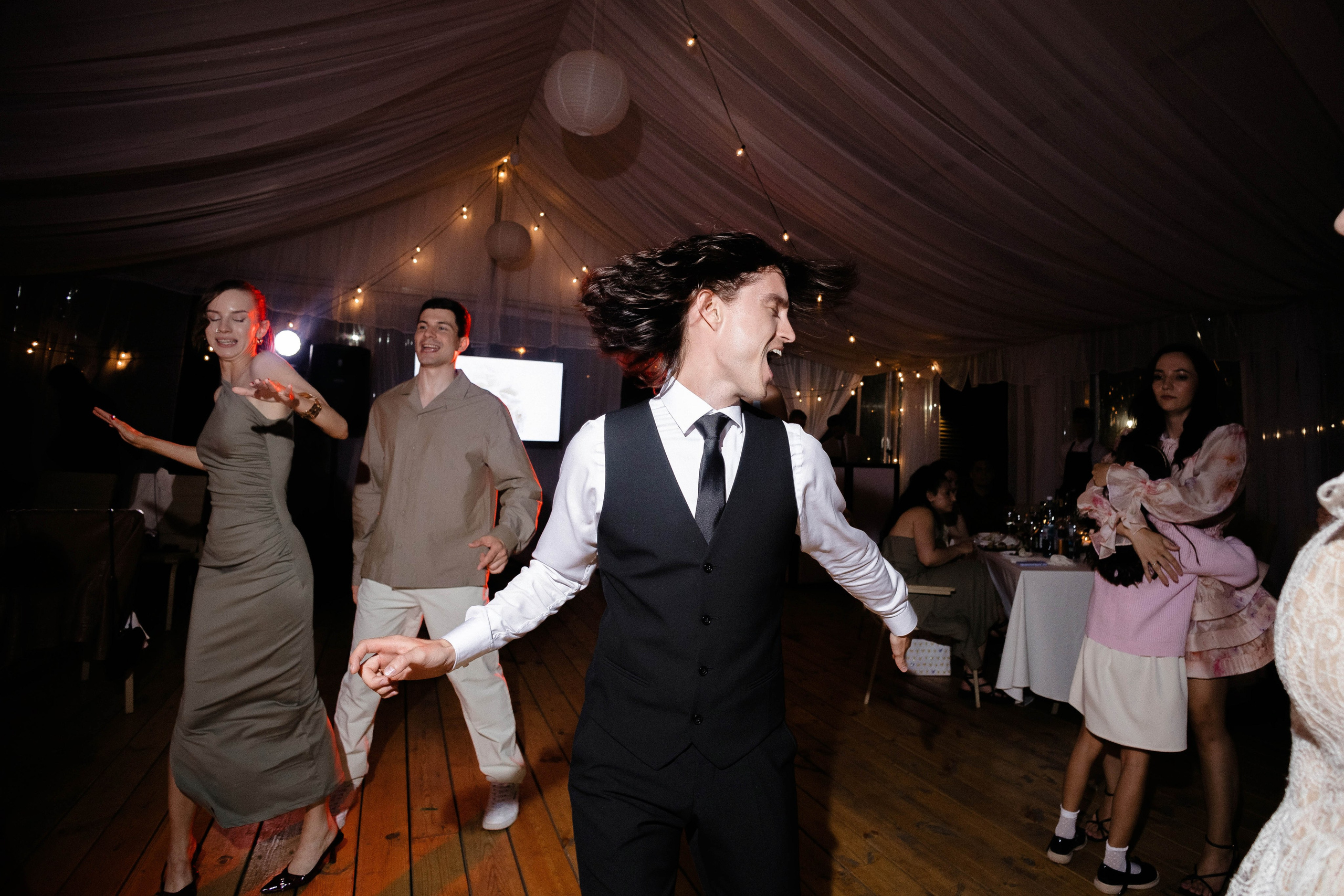 Любовь и рок-н-ролл. Свадебный фотограф видеограф Новосибирск Кемерово Калининград