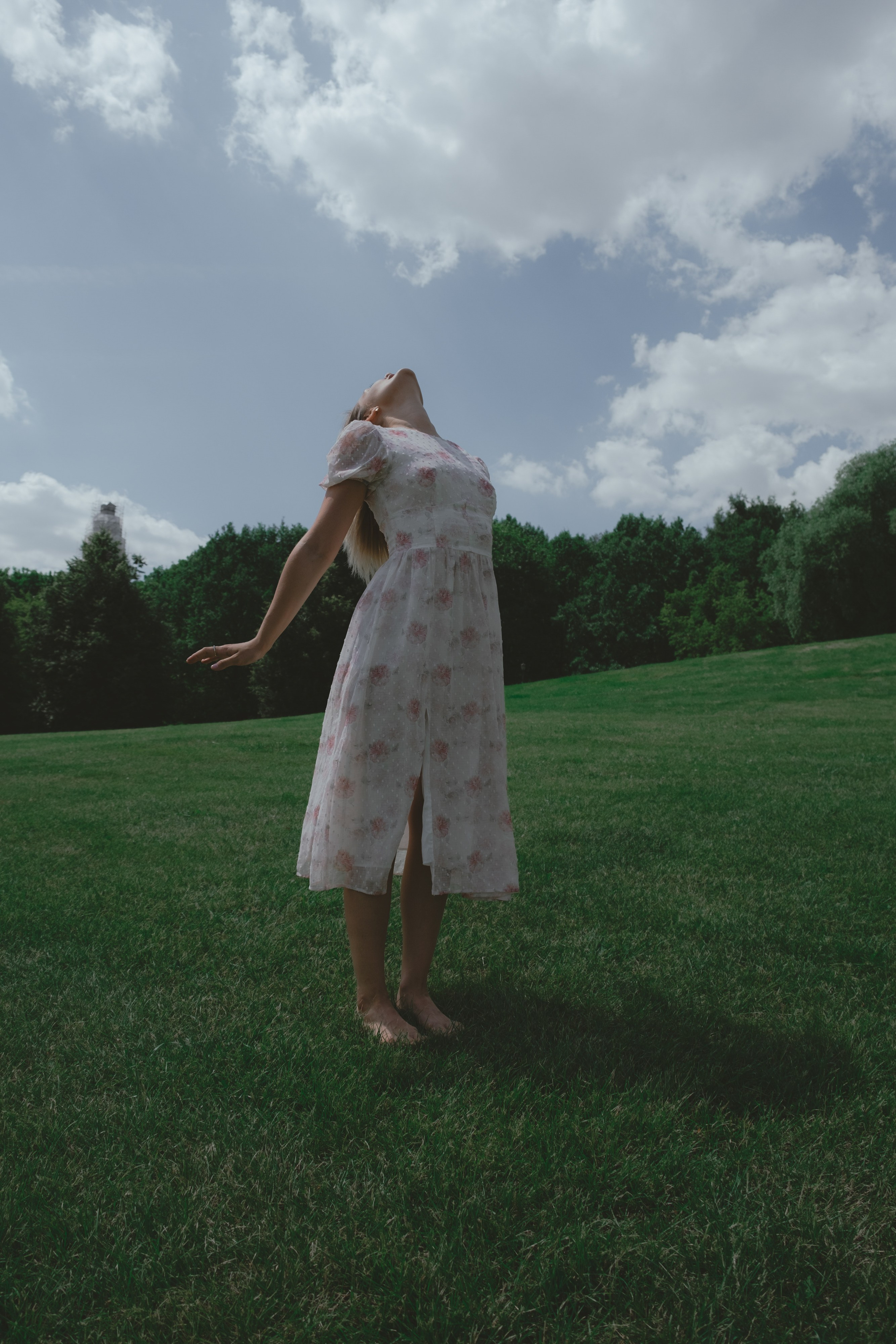 Пиджак и деревянная церковь. Мари — фотограф и видеограф из Москвы