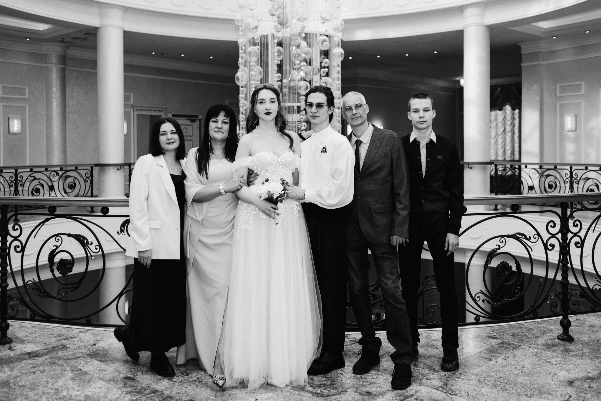 Свадебная фотосессия в Тюмени: ЗАГС, Мост Влюбленных и Монастырь | Фотограф Дарья Мустафина. Портретный фотограф Тюмень Дарья Мустафина