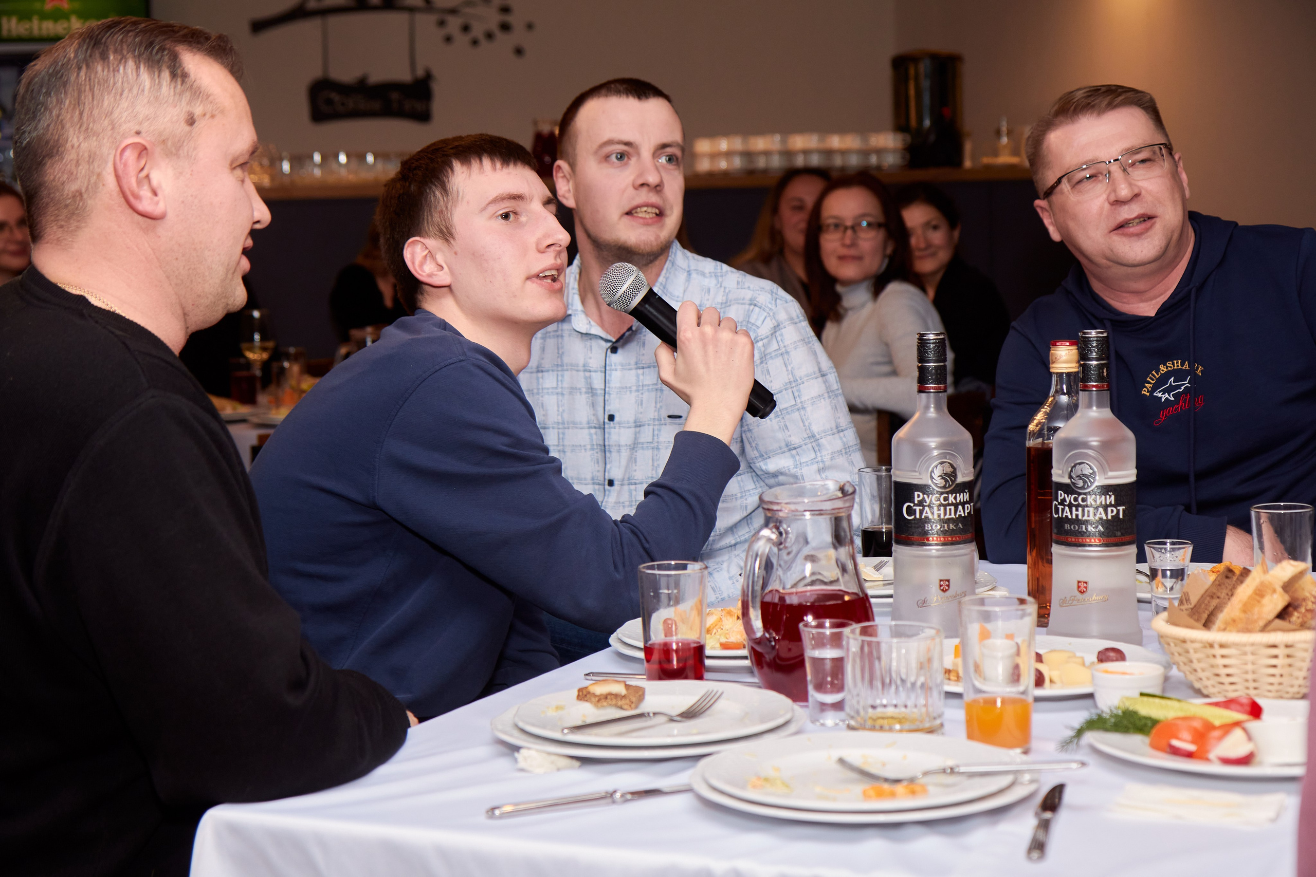 Новогодние корпоративы. Предметный и репортажный фотограф Алексей Кротов